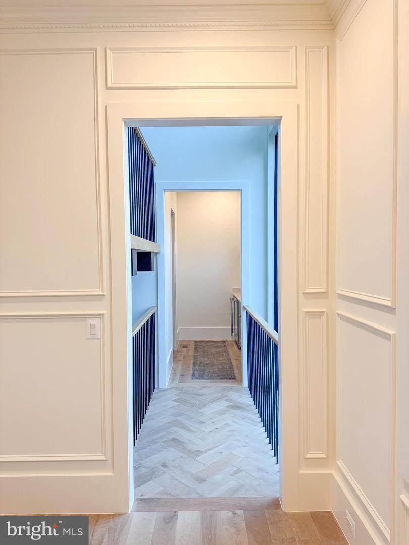 1615 N WAKEFIELD ST, ARLINGTON, Virginia 22207, 6 Bedrooms Bedrooms, ,7 BathroomsBathrooms,Residential,For sale,1615 N WAKEFIELD ST,VAAR2064854 MLS # VAAR2064854
