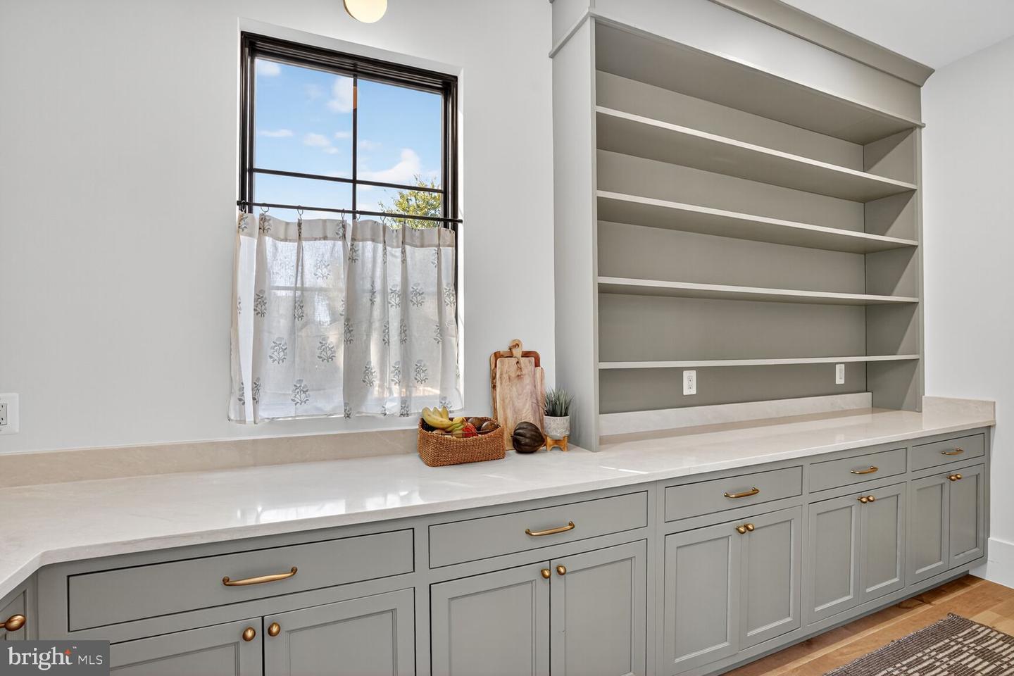 1615 N WAKEFIELD ST, ARLINGTON, Virginia 22207, 6 Bedrooms Bedrooms, ,7 BathroomsBathrooms,Residential,For sale,1615 N WAKEFIELD ST,VAAR2064854 MLS # VAAR2064854