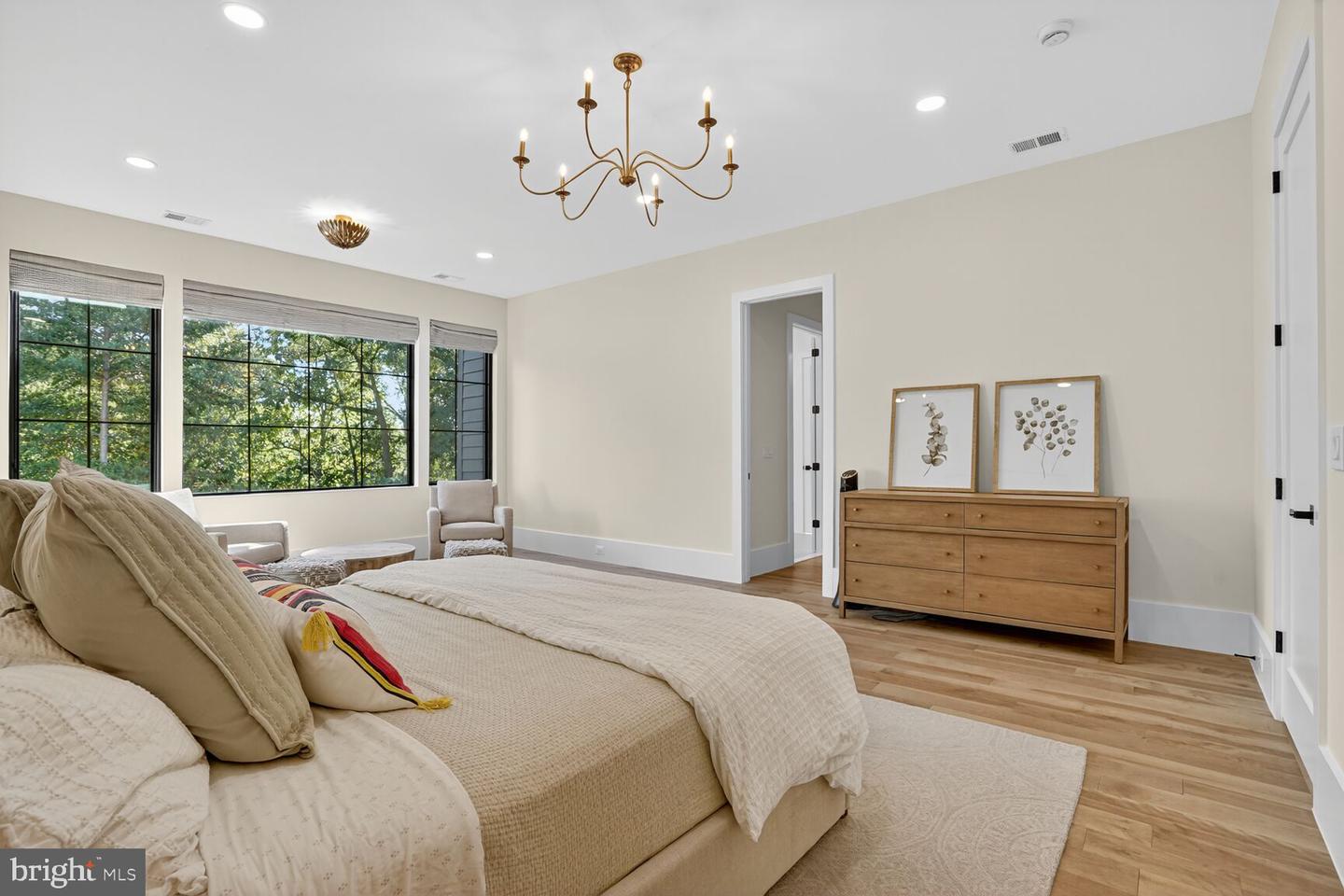 1615 N WAKEFIELD ST, ARLINGTON, Virginia 22207, 6 Bedrooms Bedrooms, ,7 BathroomsBathrooms,Residential,For sale,1615 N WAKEFIELD ST,VAAR2064854 MLS # VAAR2064854