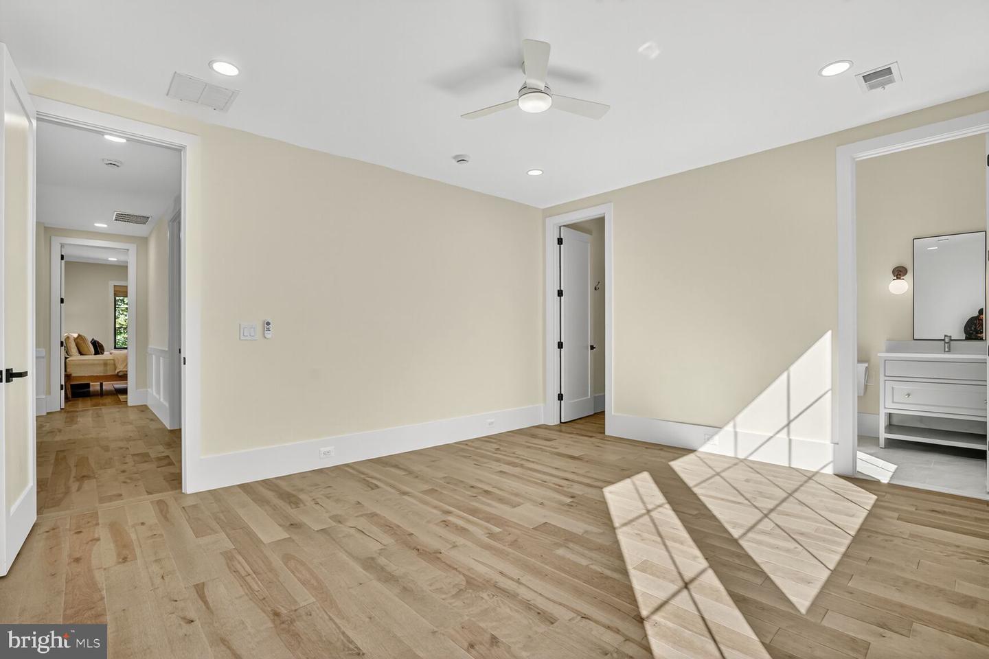 1615 N WAKEFIELD ST, ARLINGTON, Virginia 22207, 6 Bedrooms Bedrooms, ,7 BathroomsBathrooms,Residential,For sale,1615 N WAKEFIELD ST,VAAR2064854 MLS # VAAR2064854