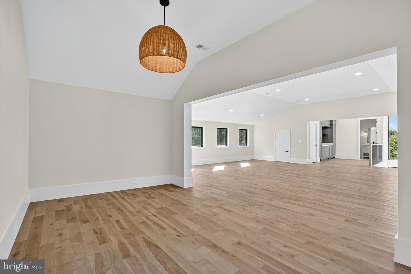1615 N WAKEFIELD ST, ARLINGTON, Virginia 22207, 6 Bedrooms Bedrooms, ,7 BathroomsBathrooms,Residential,For sale,1615 N WAKEFIELD ST,VAAR2064854 MLS # VAAR2064854