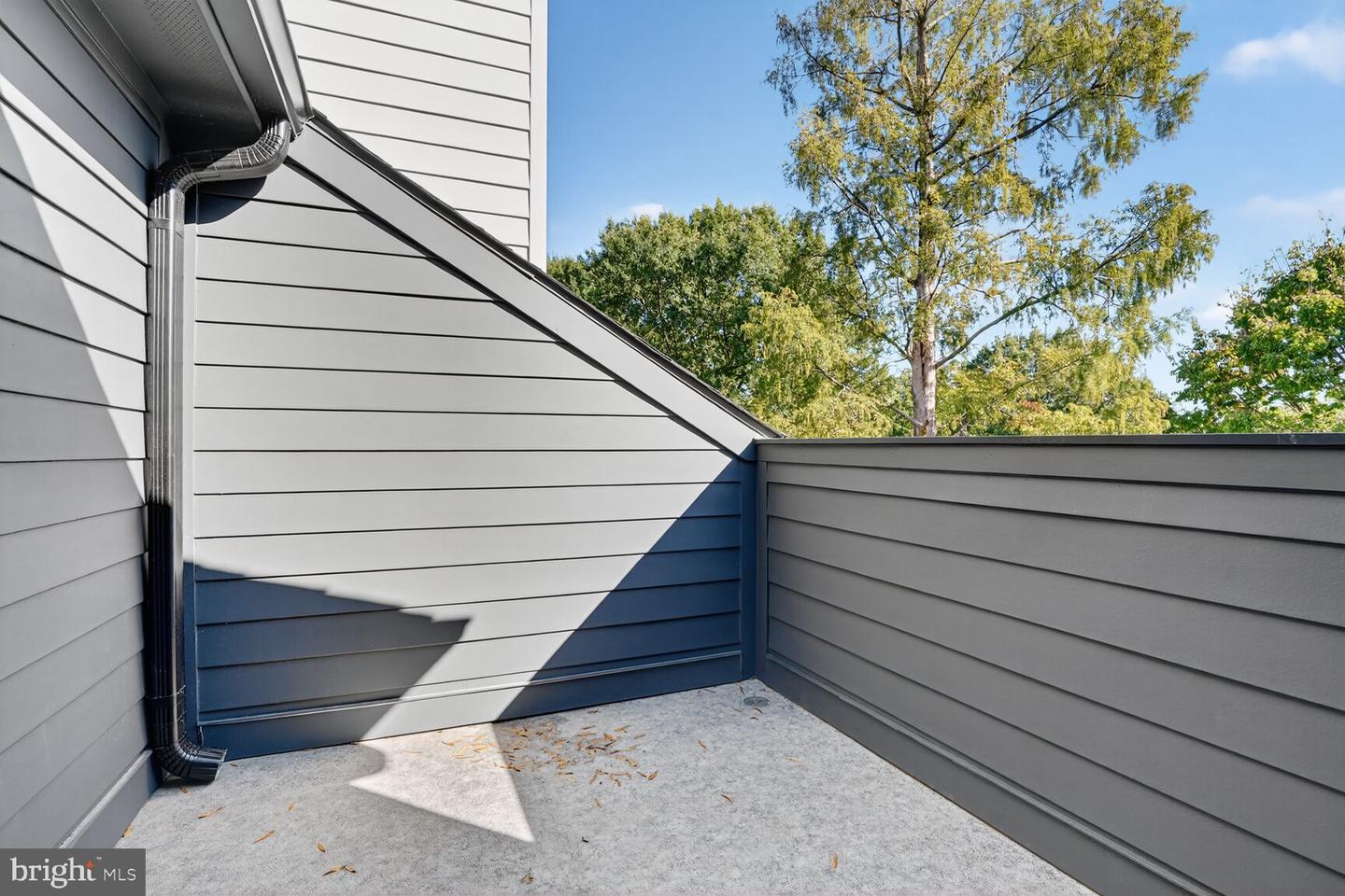 1615 N WAKEFIELD ST, ARLINGTON, Virginia 22207, 6 Bedrooms Bedrooms, ,7 BathroomsBathrooms,Residential,For sale,1615 N WAKEFIELD ST,VAAR2064854 MLS # VAAR2064854