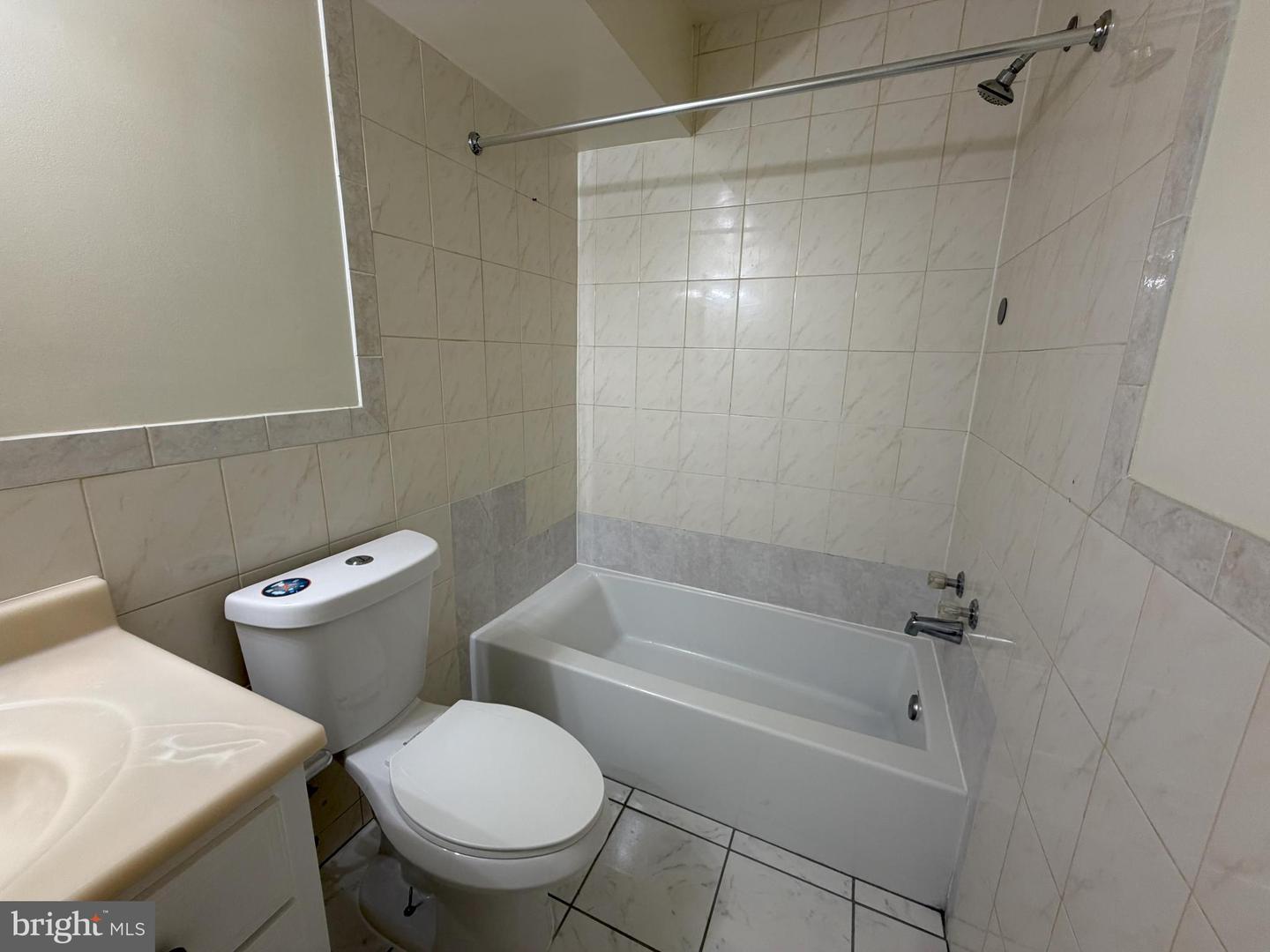 3804 EL CERRITO PL #4E, ALEXANDRIA, Virginia 22309, 3 Bedrooms Bedrooms, ,2 BathroomsBathrooms,Residential,For sale,3804 EL CERRITO PL #4E,VAFX2274296 MLS # VAFX2274296