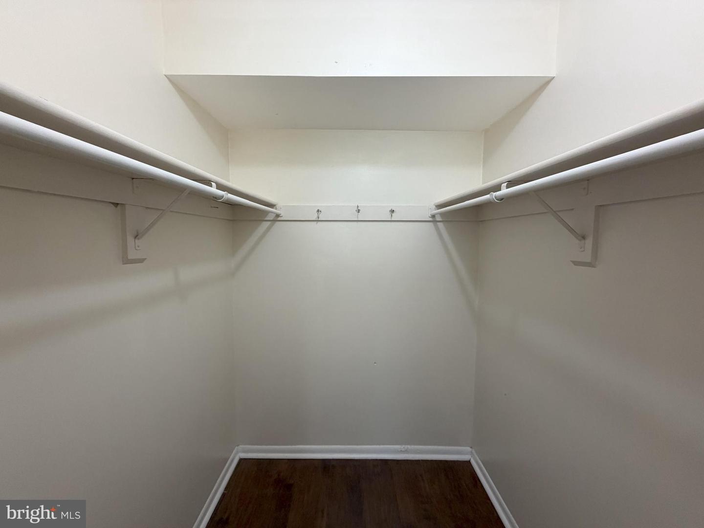 3804 EL CERRITO PL #4E, ALEXANDRIA, Virginia 22309, 3 Bedrooms Bedrooms, ,2 BathroomsBathrooms,Residential,For sale,3804 EL CERRITO PL #4E,VAFX2274296 MLS # VAFX2274296