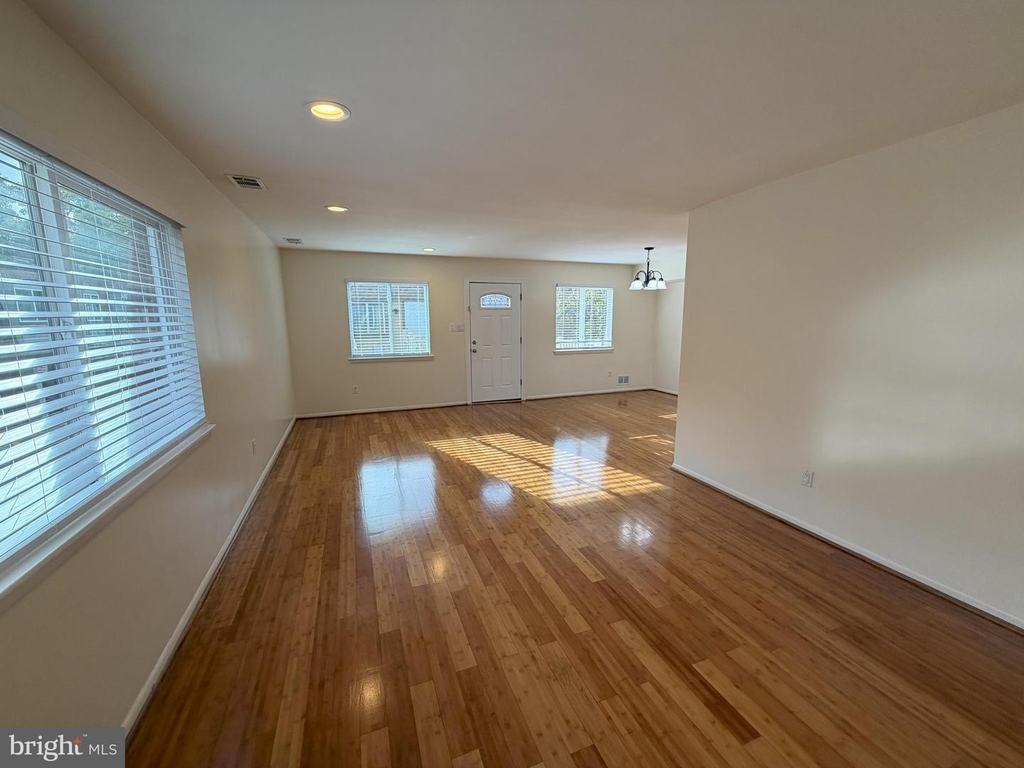 3804 EL CERRITO PL #4E, ALEXANDRIA, Virginia 22309, 3 Bedrooms Bedrooms, ,2 BathroomsBathrooms,Residential,For sale,3804 EL CERRITO PL #4E,VAFX2274296 MLS # VAFX2274296