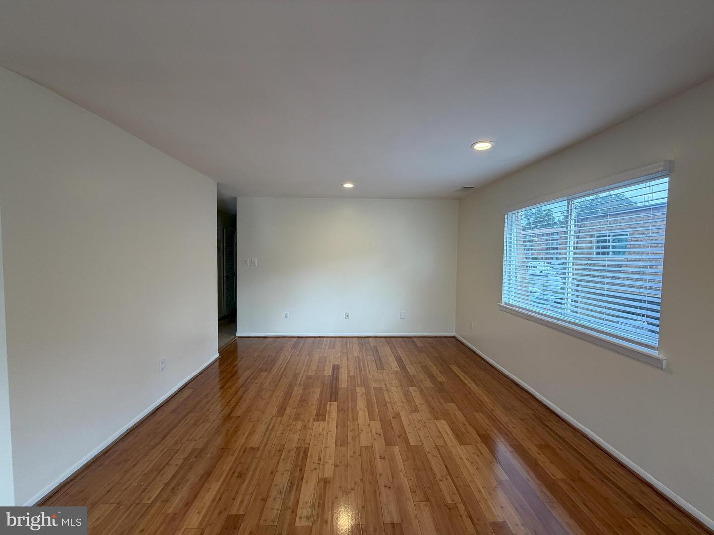 3804 EL CERRITO PL #4E, ALEXANDRIA, Virginia 22309, 3 Bedrooms Bedrooms, ,2 BathroomsBathrooms,Residential,For sale,3804 EL CERRITO PL #4E,VAFX2274296 MLS # VAFX2274296