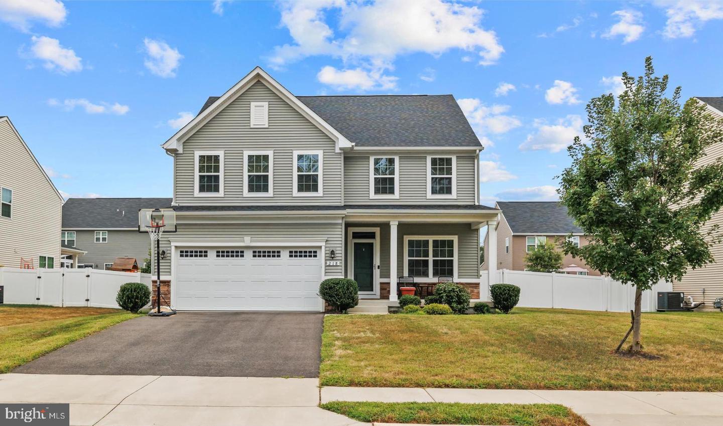 218 COURTHOUSE MANOR DR, STAFFORD, Virginia 22554, 4 Bedrooms Bedrooms, ,3 BathroomsBathrooms,Residential,For sale,218 COURTHOUSE MANOR DR,VAST2043476 MLS # VAST2043476