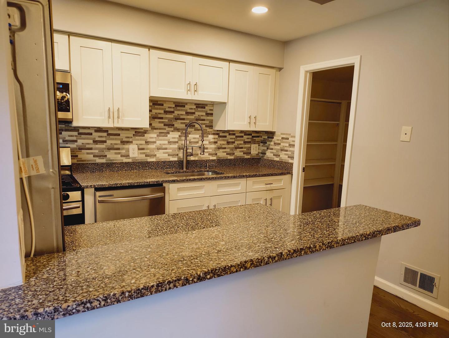 14717 BARKSDALE ST, WOODBRIDGE, Virginia 22193, 4 Bedrooms Bedrooms, ,2 BathroomsBathrooms,Residential,For sale,14717 BARKSDALE ST,VAPW2105986 MLS # VAPW2105986
