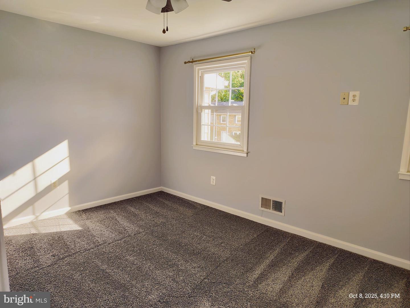 14717 BARKSDALE ST, WOODBRIDGE, Virginia 22193, 4 Bedrooms Bedrooms, ,2 BathroomsBathrooms,Residential,For sale,14717 BARKSDALE ST,VAPW2105986 MLS # VAPW2105986