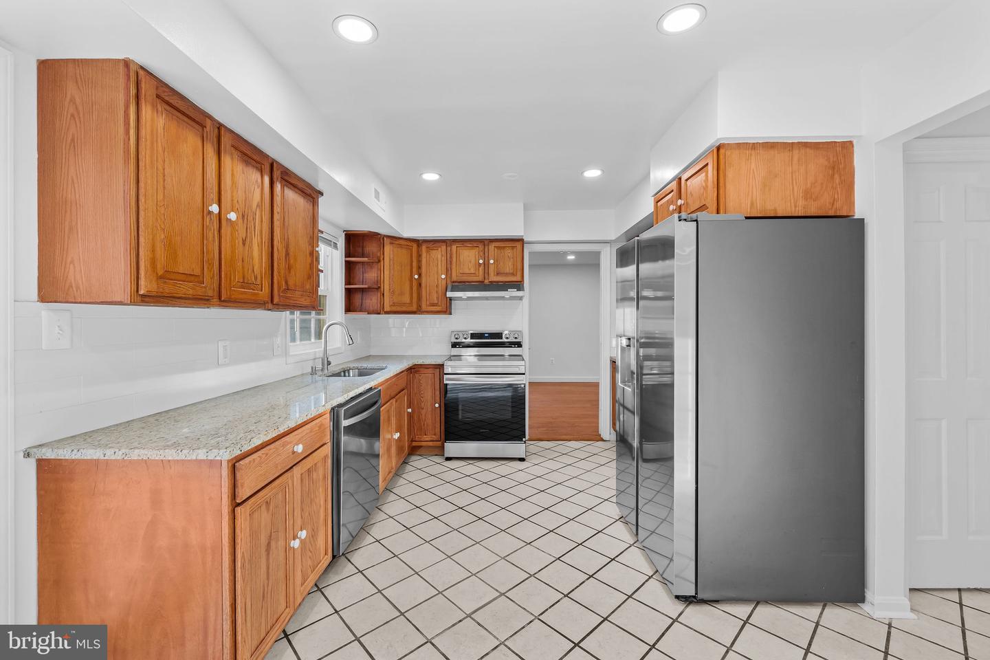 4001 MIDDLE RIDGE DR, FAIRFAX, Virginia 22033, 4 Bedrooms Bedrooms, ,2 BathroomsBathrooms,Residential,For sale,4001 MIDDLE RIDGE DR,VAFX2274160 MLS # VAFX2274160