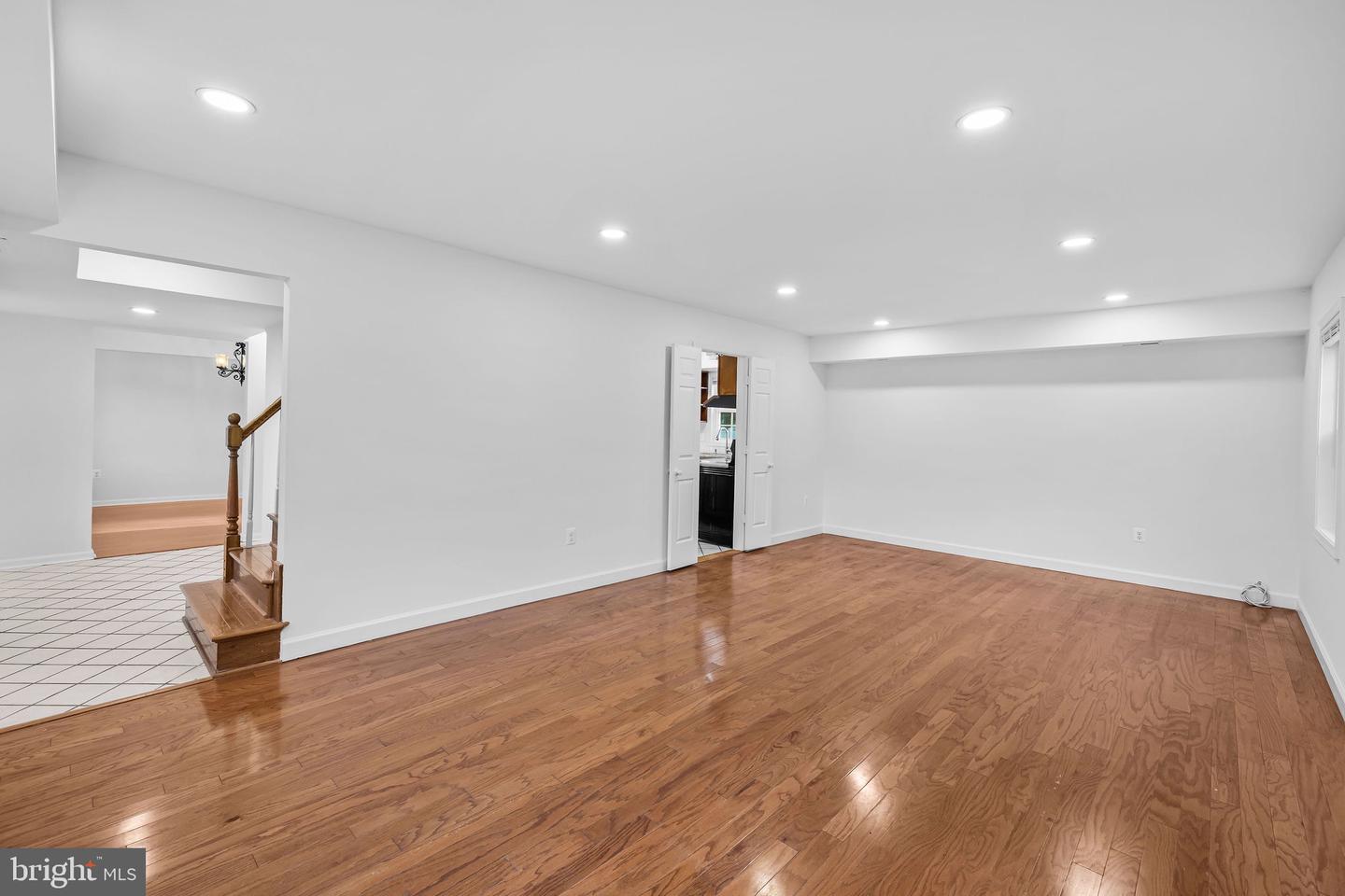4001 MIDDLE RIDGE DR, FAIRFAX, Virginia 22033, 4 Bedrooms Bedrooms, ,2 BathroomsBathrooms,Residential,For sale,4001 MIDDLE RIDGE DR,VAFX2274160 MLS # VAFX2274160