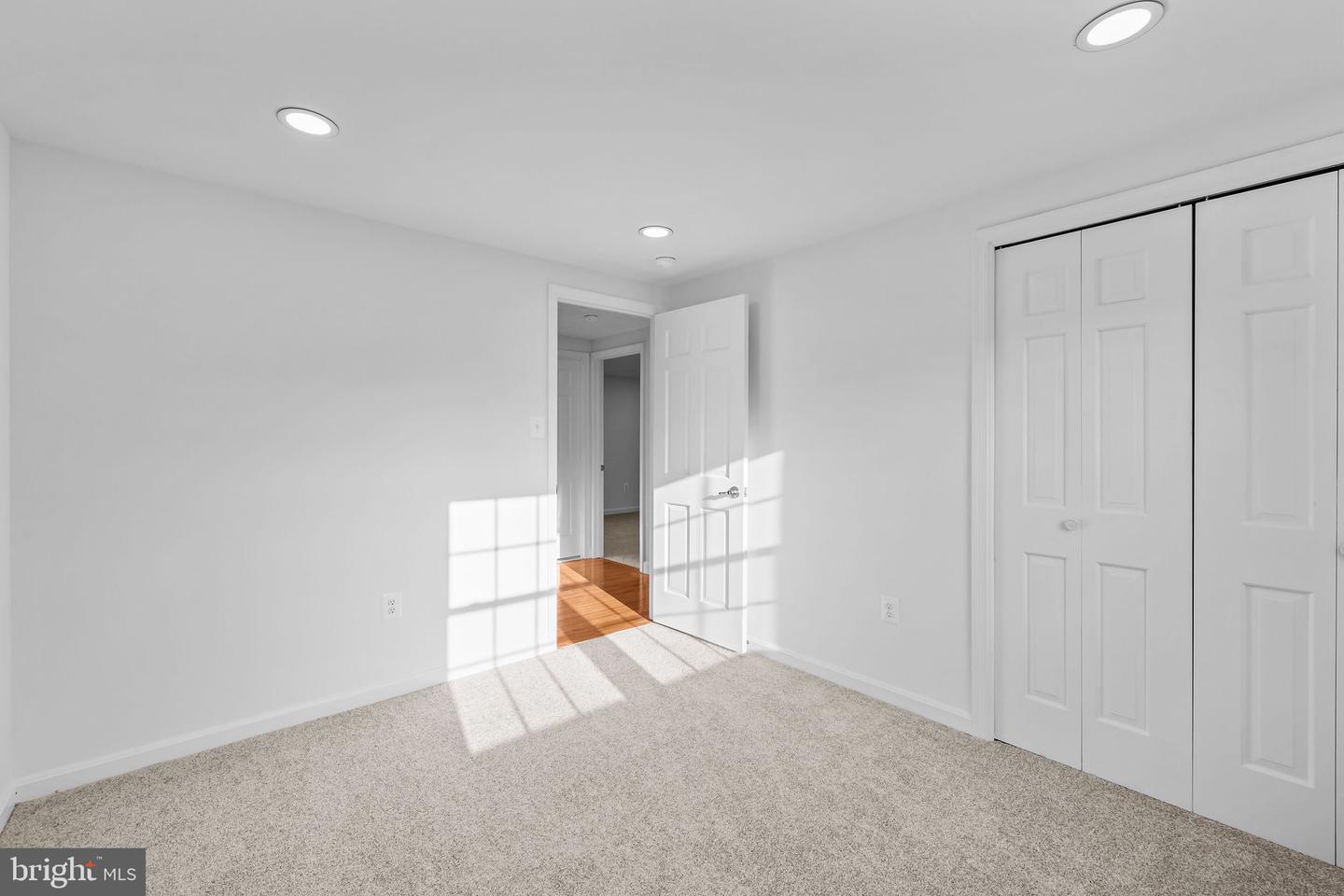 4001 MIDDLE RIDGE DR, FAIRFAX, Virginia 22033, 4 Bedrooms Bedrooms, ,2 BathroomsBathrooms,Residential,For sale,4001 MIDDLE RIDGE DR,VAFX2274160 MLS # VAFX2274160