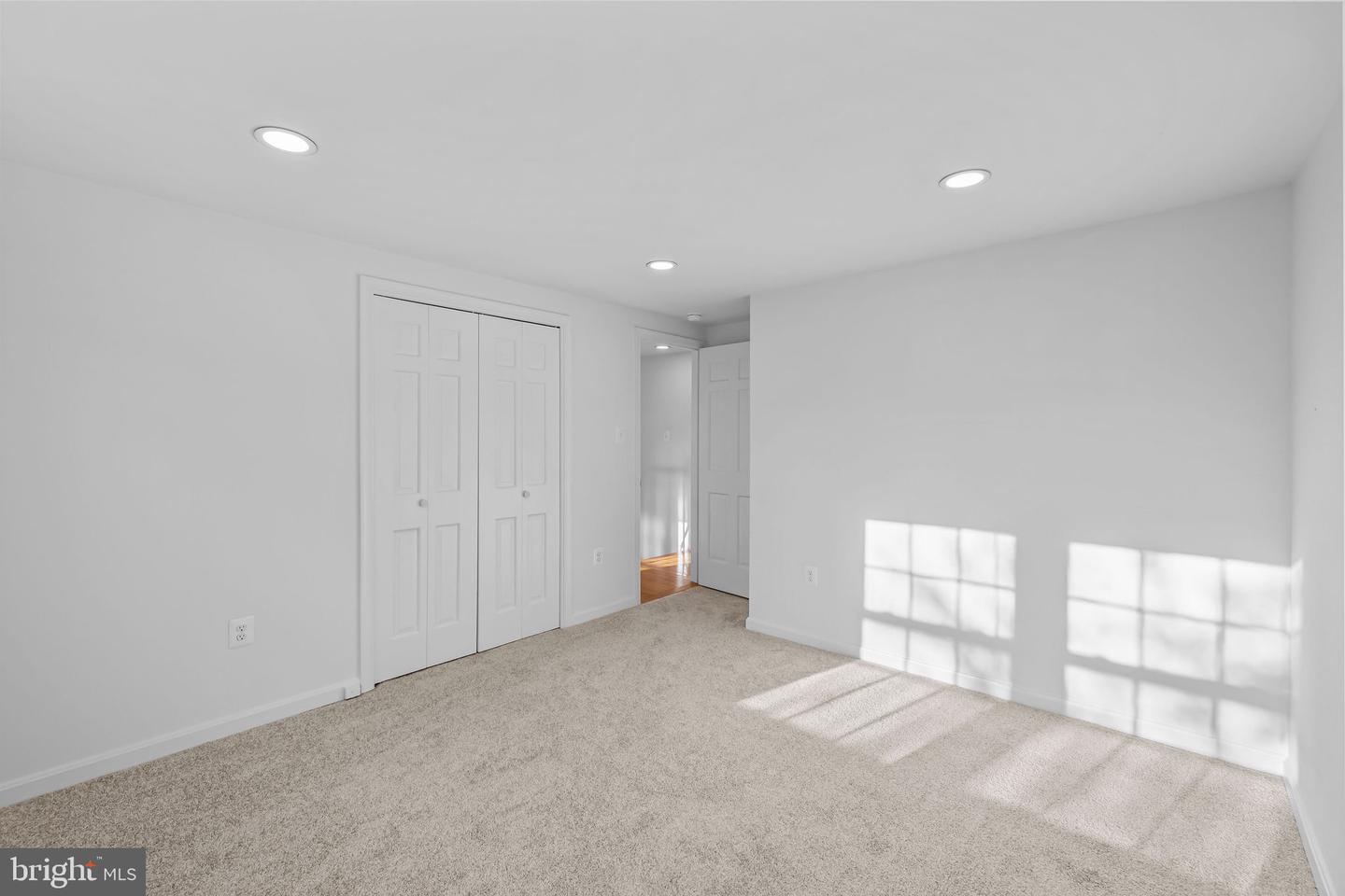 4001 MIDDLE RIDGE DR, FAIRFAX, Virginia 22033, 4 Bedrooms Bedrooms, ,2 BathroomsBathrooms,Residential,For sale,4001 MIDDLE RIDGE DR,VAFX2274160 MLS # VAFX2274160