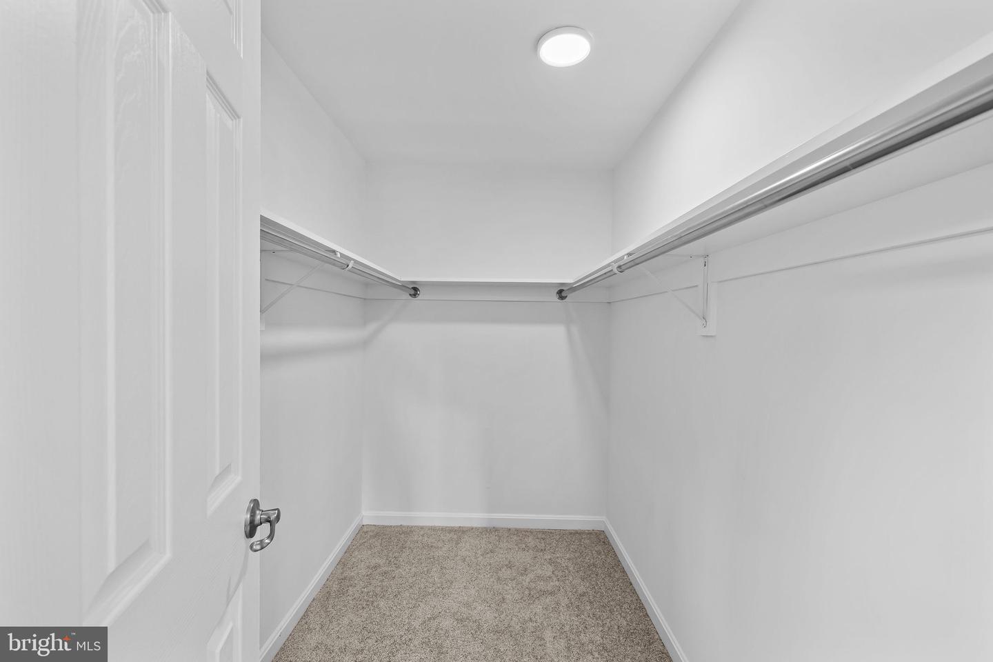 4001 MIDDLE RIDGE DR, FAIRFAX, Virginia 22033, 4 Bedrooms Bedrooms, ,2 BathroomsBathrooms,Residential,For sale,4001 MIDDLE RIDGE DR,VAFX2274160 MLS # VAFX2274160