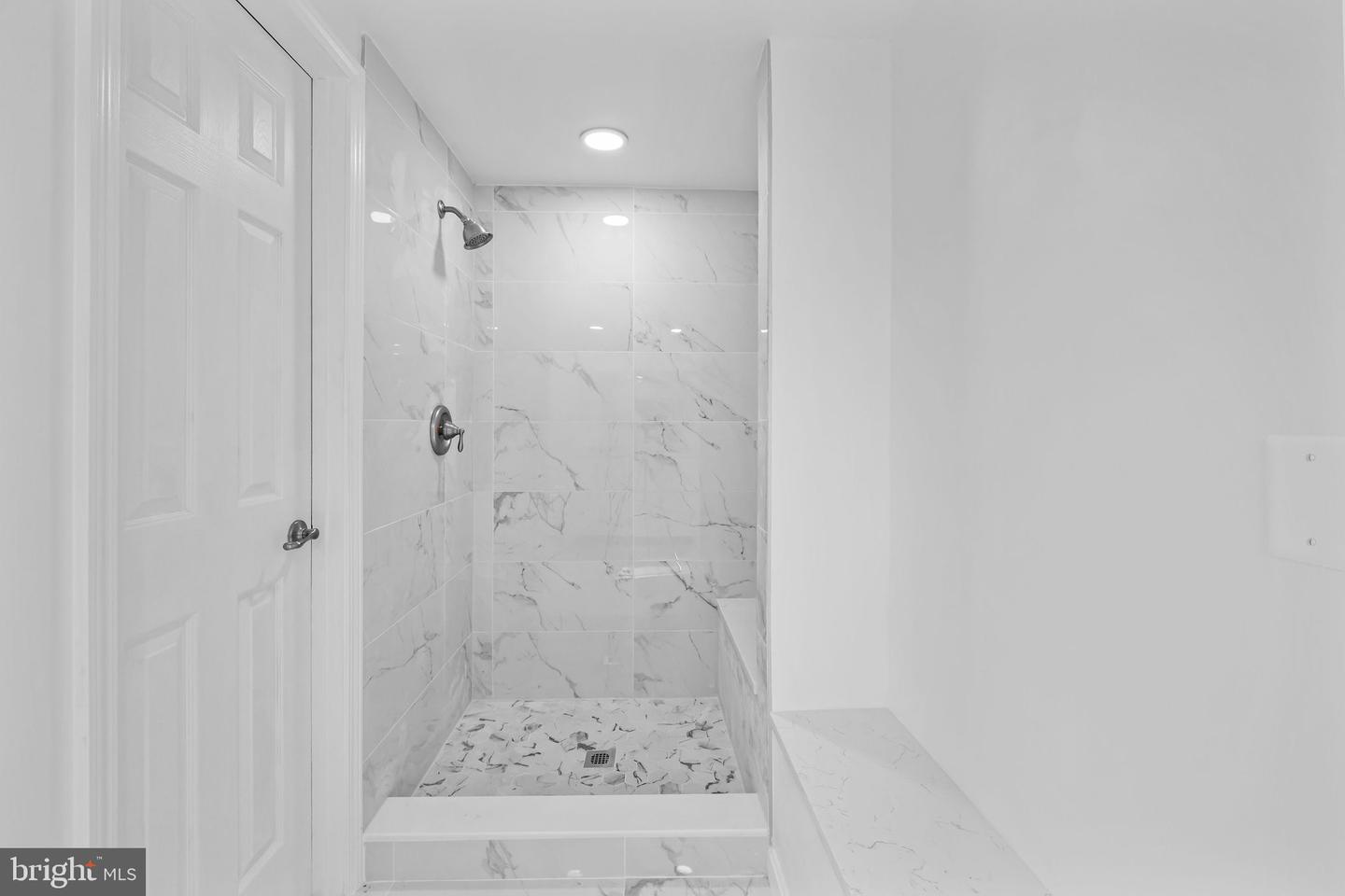 4001 MIDDLE RIDGE DR, FAIRFAX, Virginia 22033, 4 Bedrooms Bedrooms, ,2 BathroomsBathrooms,Residential,For sale,4001 MIDDLE RIDGE DR,VAFX2274160 MLS # VAFX2274160