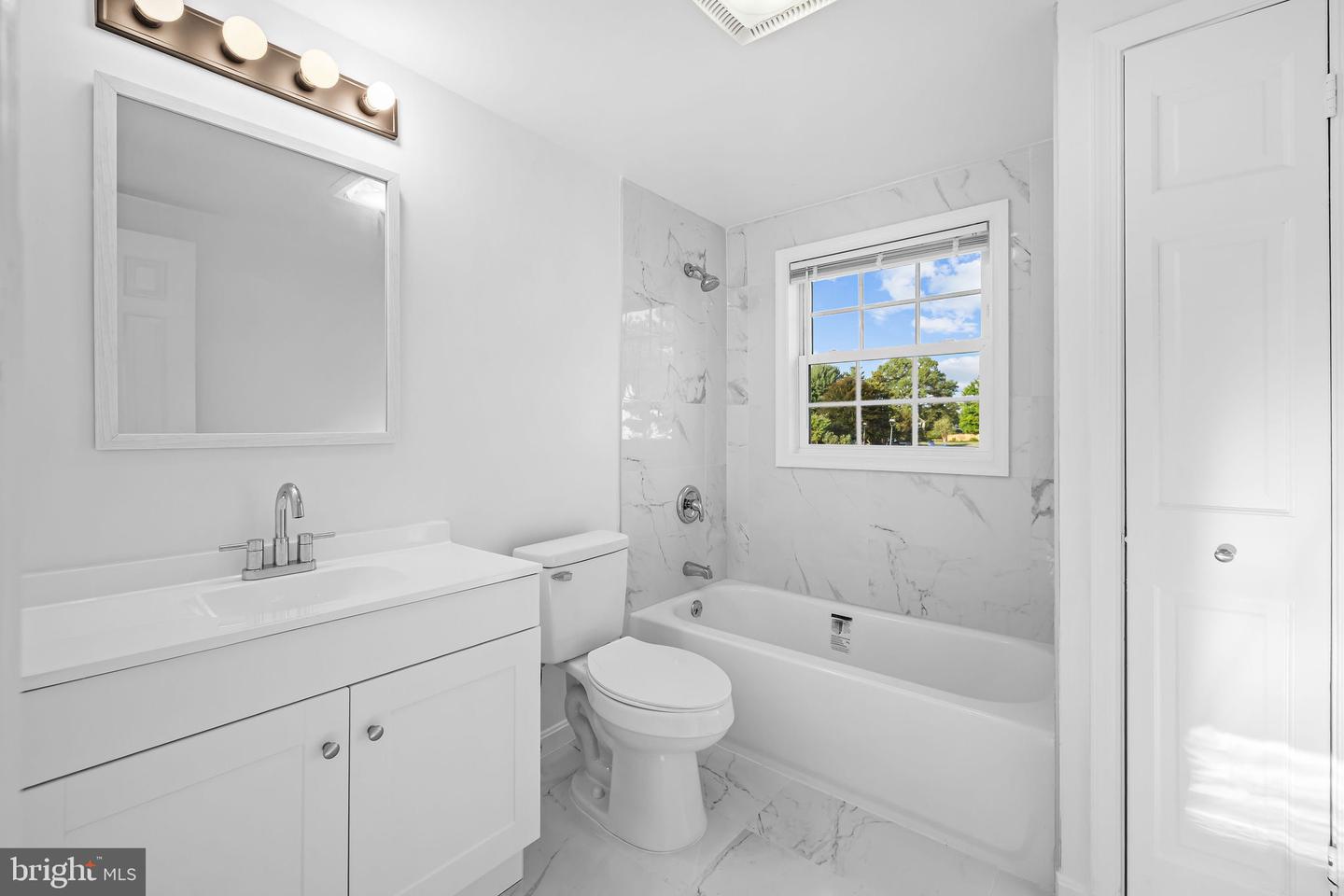 4001 MIDDLE RIDGE DR, FAIRFAX, Virginia 22033, 4 Bedrooms Bedrooms, ,2 BathroomsBathrooms,Residential,For sale,4001 MIDDLE RIDGE DR,VAFX2274160 MLS # VAFX2274160