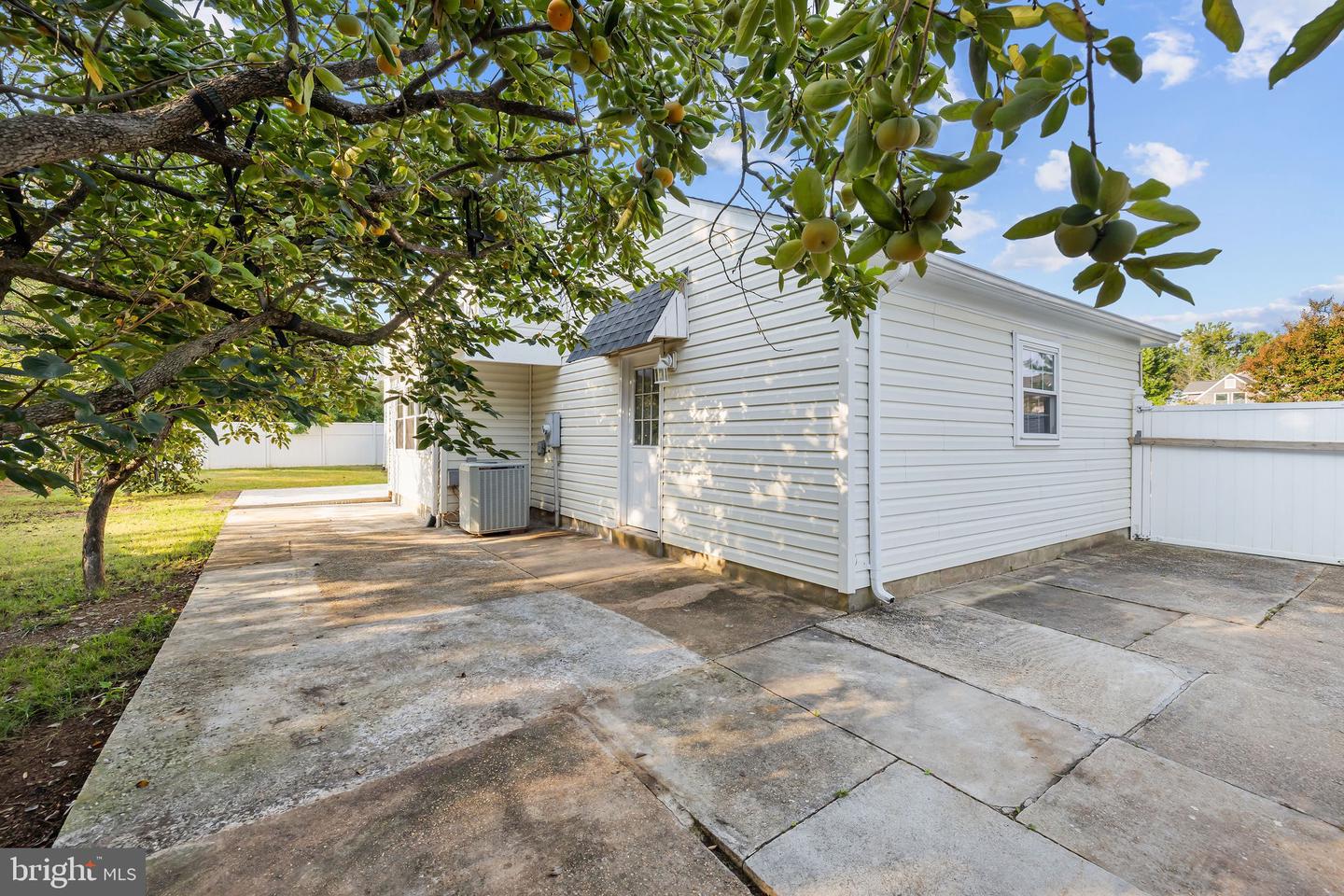 4001 MIDDLE RIDGE DR, FAIRFAX, Virginia 22033, 4 Bedrooms Bedrooms, ,2 BathroomsBathrooms,Residential,For sale,4001 MIDDLE RIDGE DR,VAFX2274160 MLS # VAFX2274160