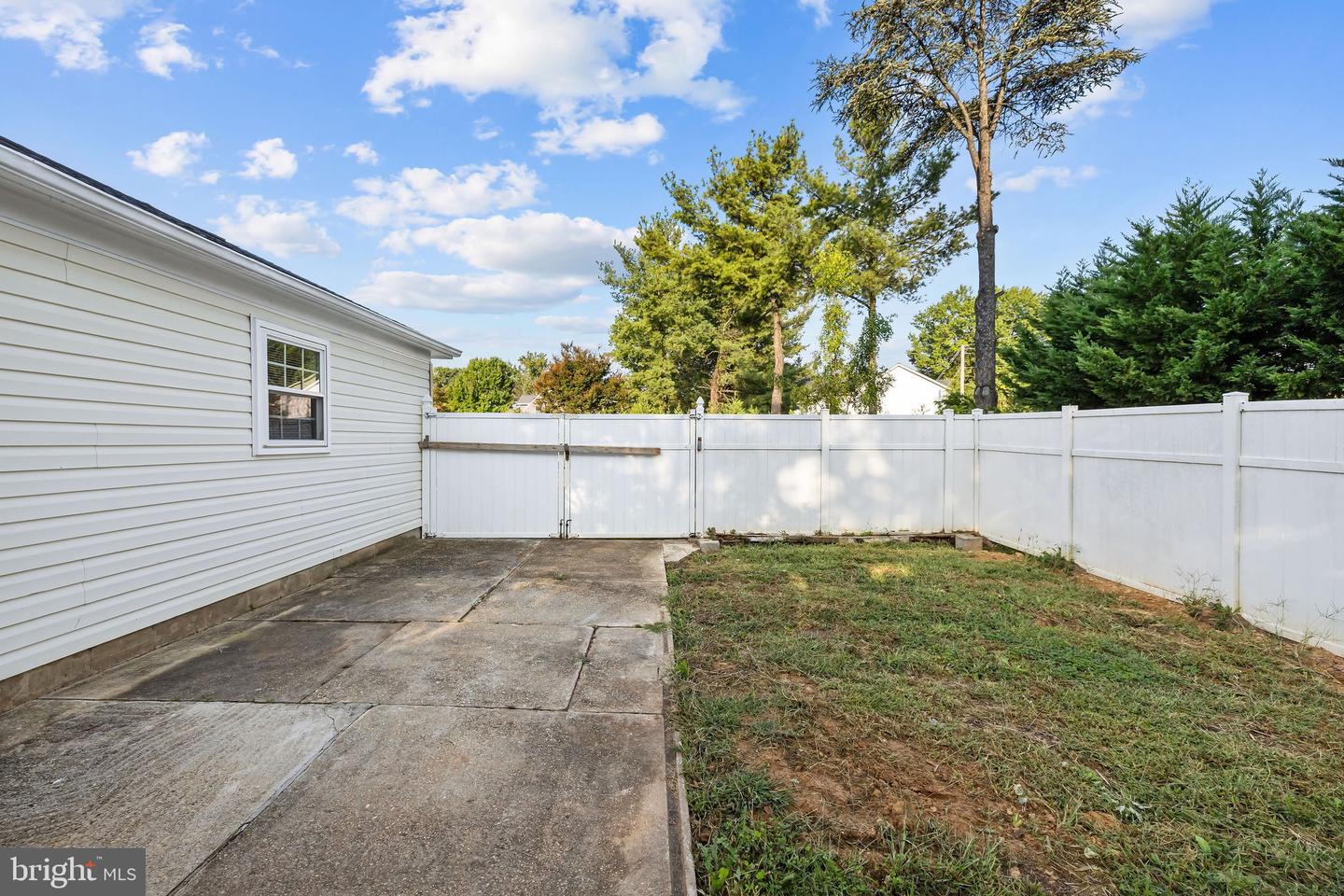 4001 MIDDLE RIDGE DR, FAIRFAX, Virginia 22033, 4 Bedrooms Bedrooms, ,2 BathroomsBathrooms,Residential,For sale,4001 MIDDLE RIDGE DR,VAFX2274160 MLS # VAFX2274160