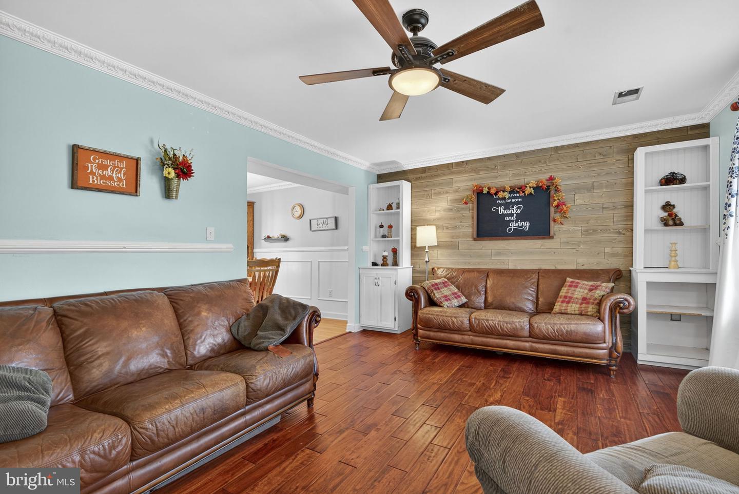 27 MILLS CT, LOVETTSVILLE, Virginia 20180, 4 Bedrooms Bedrooms, ,3 BathroomsBathrooms,Residential,For sale,27 MILLS CT,VALO2108832 MLS # VALO2108832