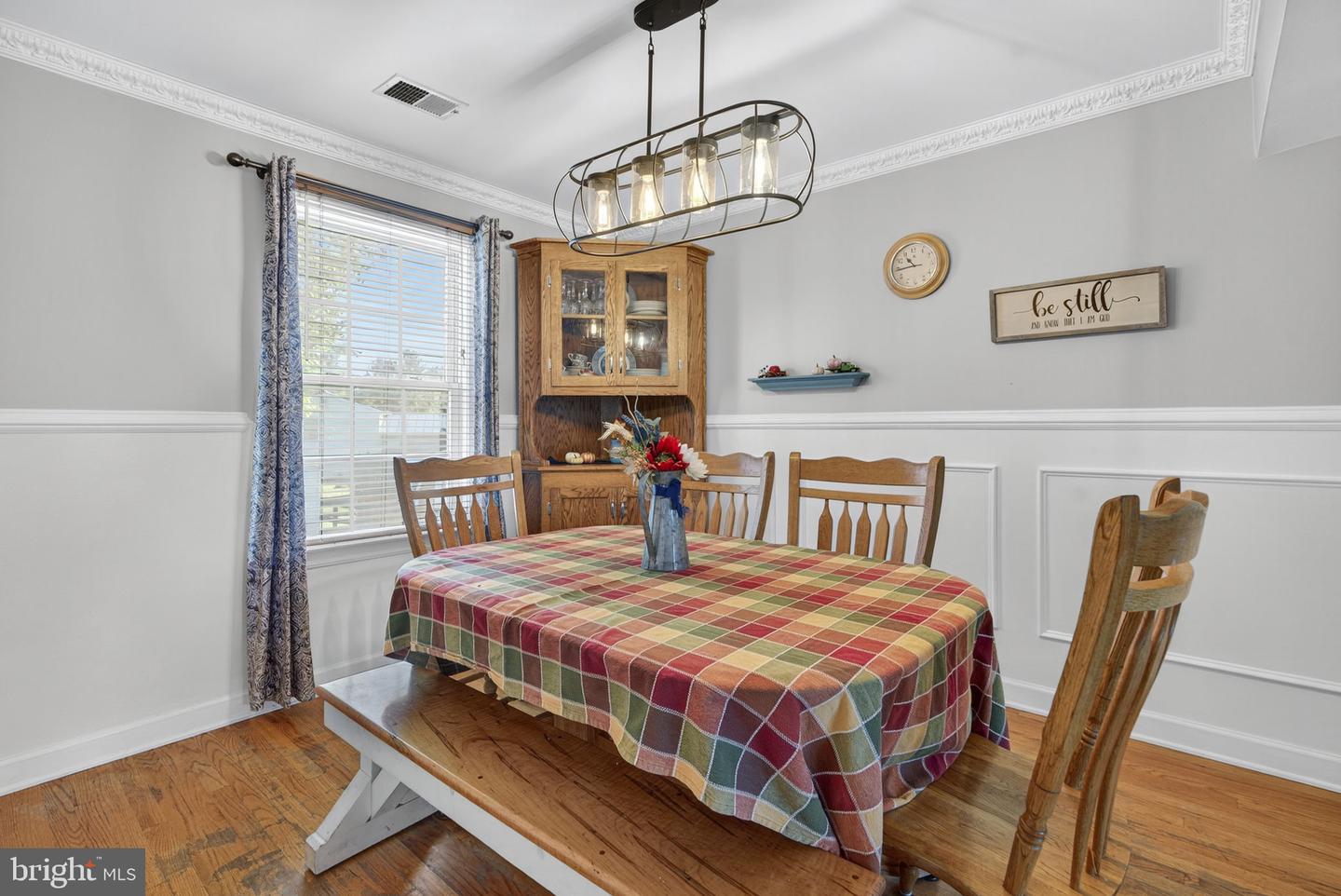 27 MILLS CT, LOVETTSVILLE, Virginia 20180, 4 Bedrooms Bedrooms, ,3 BathroomsBathrooms,Residential,For sale,27 MILLS CT,VALO2108832 MLS # VALO2108832