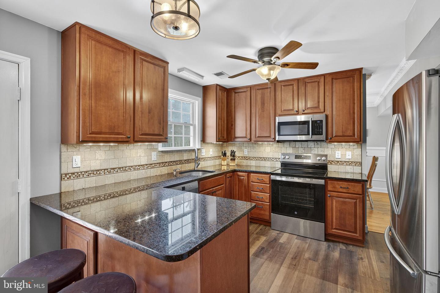 27 MILLS CT, LOVETTSVILLE, Virginia 20180, 4 Bedrooms Bedrooms, ,3 BathroomsBathrooms,Residential,For sale,27 MILLS CT,VALO2108832 MLS # VALO2108832