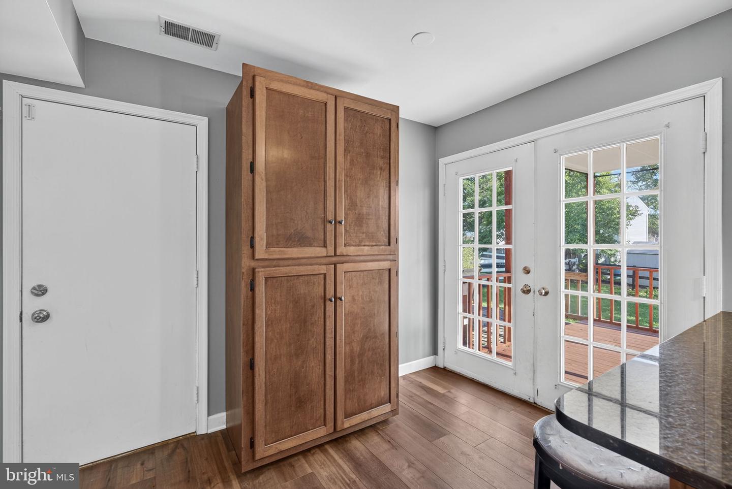 27 MILLS CT, LOVETTSVILLE, Virginia 20180, 4 Bedrooms Bedrooms, ,3 BathroomsBathrooms,Residential,For sale,27 MILLS CT,VALO2108832 MLS # VALO2108832