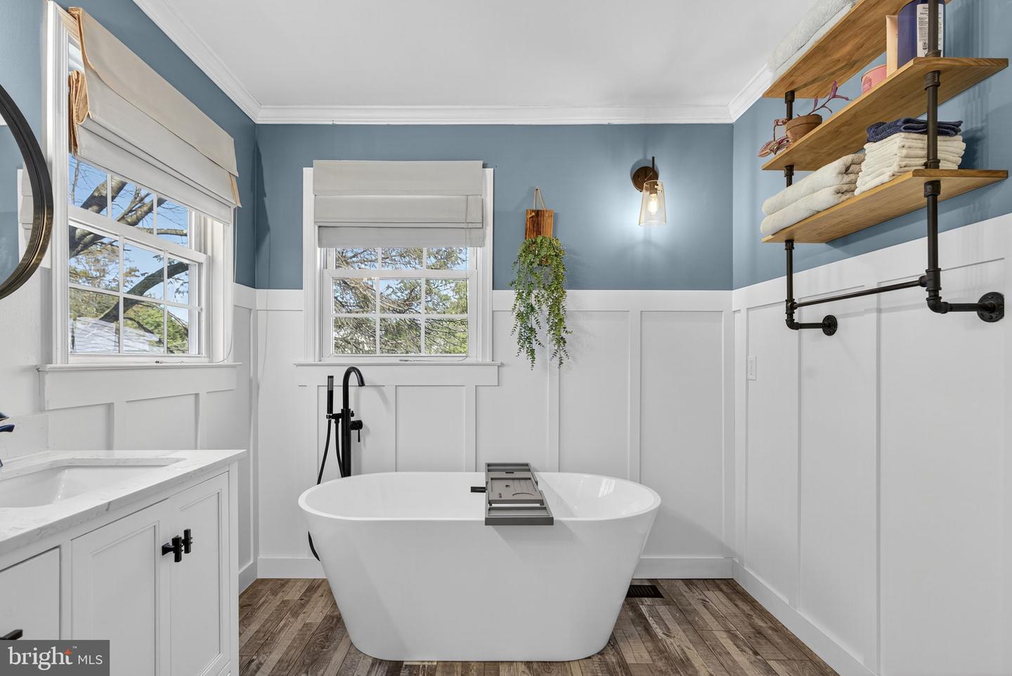 27 MILLS CT, LOVETTSVILLE, Virginia 20180, 4 Bedrooms Bedrooms, ,3 BathroomsBathrooms,Residential,For sale,27 MILLS CT,VALO2108832 MLS # VALO2108832