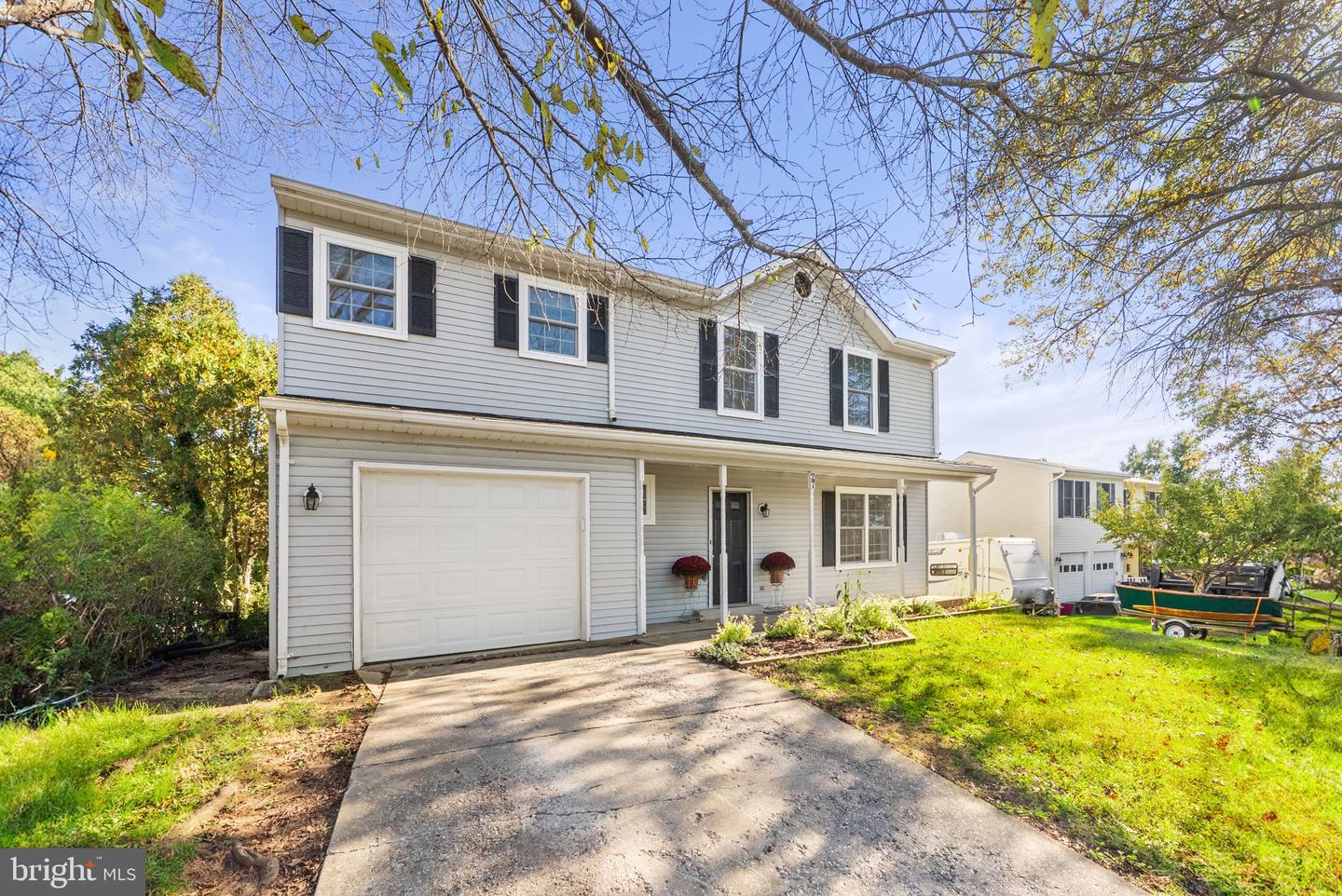 27 MILLS CT, LOVETTSVILLE, Virginia 20180, 4 Bedrooms Bedrooms, ,3 BathroomsBathrooms,Residential,For sale,27 MILLS CT,VALO2108832 MLS # VALO2108832