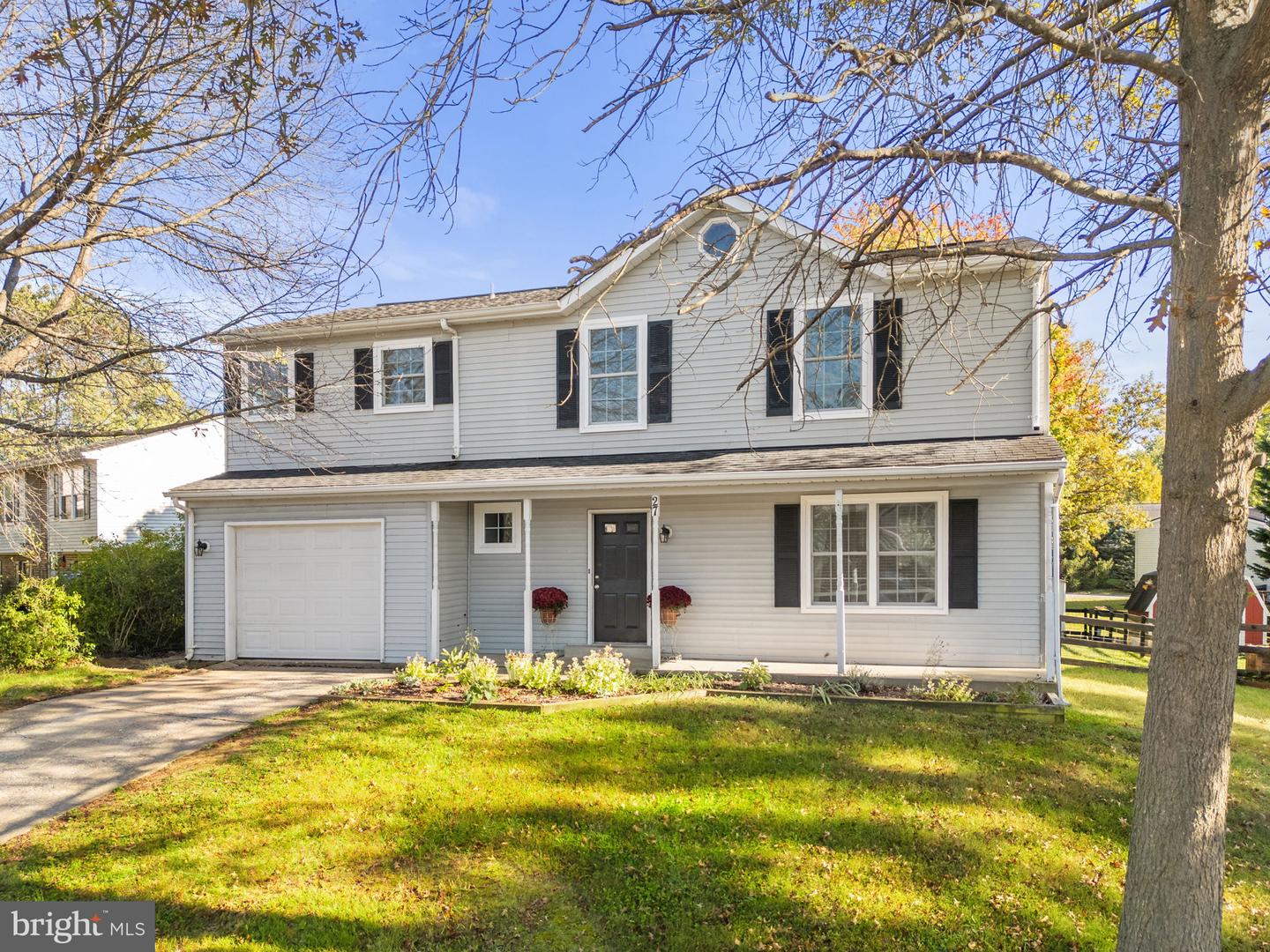 27 MILLS CT, LOVETTSVILLE, Virginia 20180, 4 Bedrooms Bedrooms, ,3 BathroomsBathrooms,Residential,For sale,27 MILLS CT,VALO2108832 MLS # VALO2108832