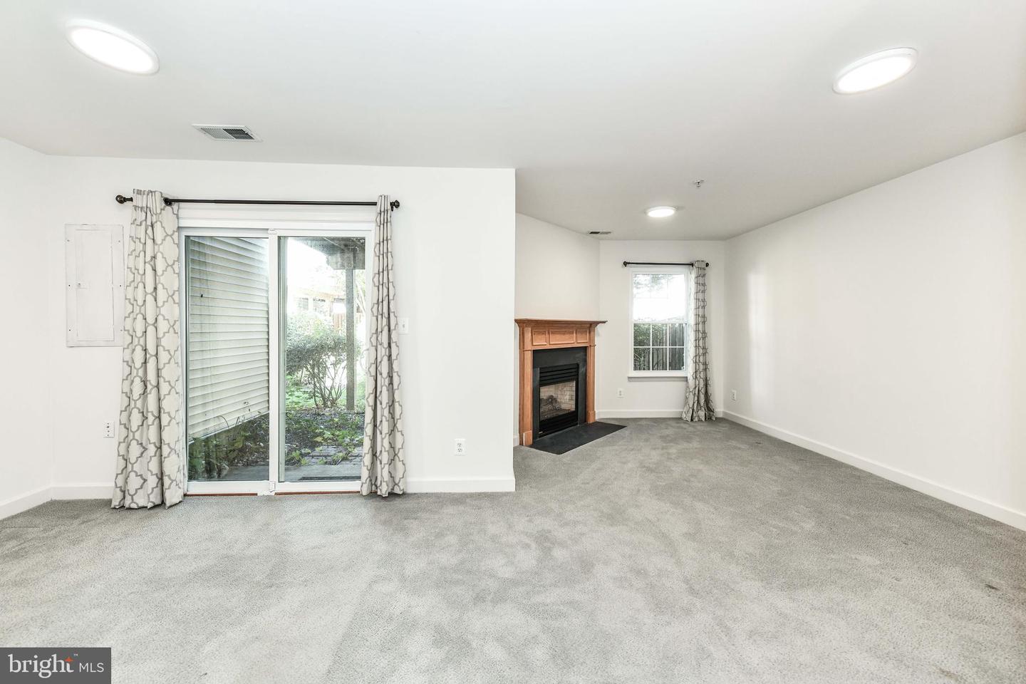 3819 DOMINION MILL DR, ALEXANDRIA, Virginia 22304, 3 Bedrooms Bedrooms, ,2 BathroomsBathrooms,Residential,For sale,3819 DOMINION MILL DR,VAAX2050776 MLS # VAAX2050776