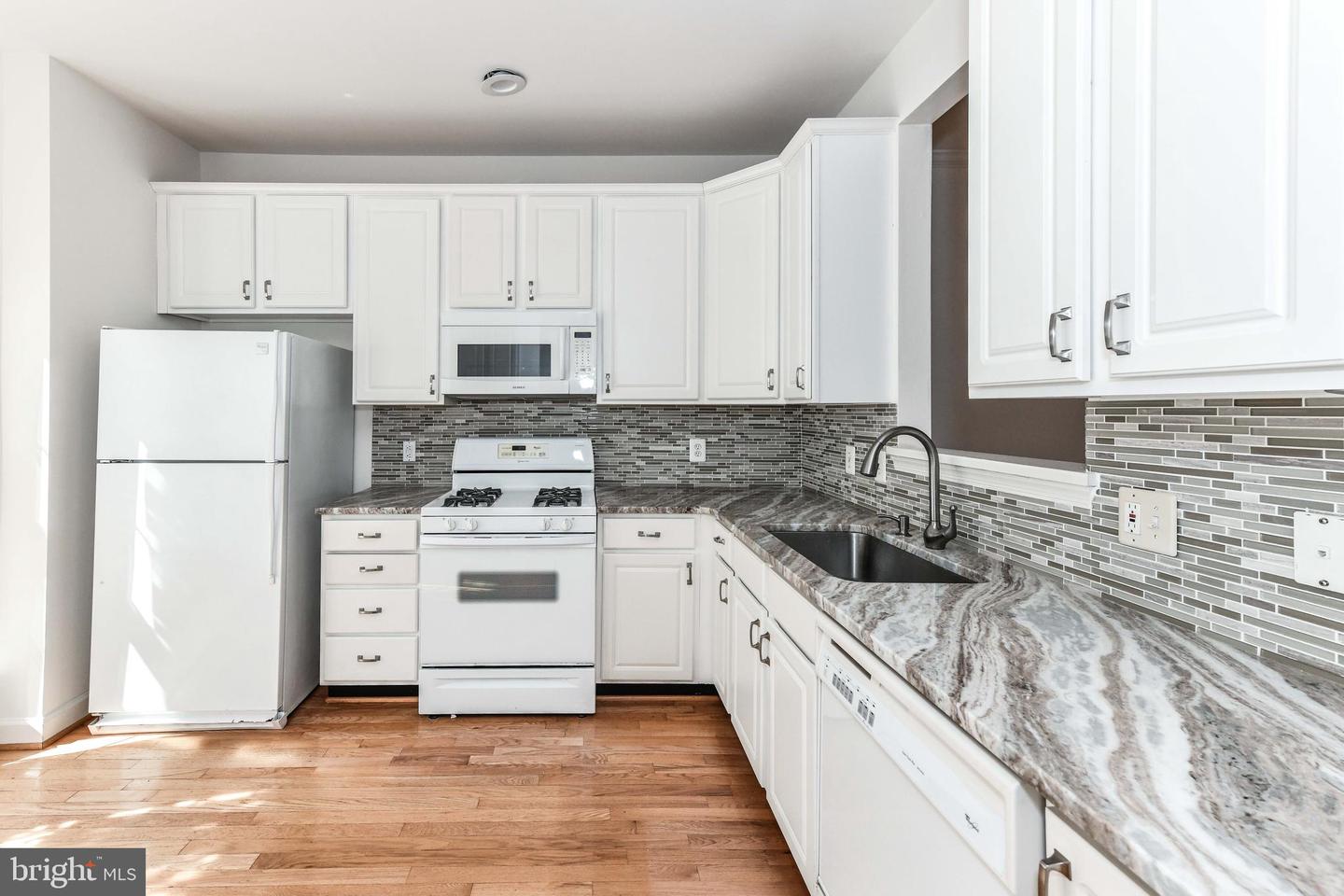 3819 DOMINION MILL DR, ALEXANDRIA, Virginia 22304, 3 Bedrooms Bedrooms, ,2 BathroomsBathrooms,Residential,For sale,3819 DOMINION MILL DR,VAAX2050776 MLS # VAAX2050776