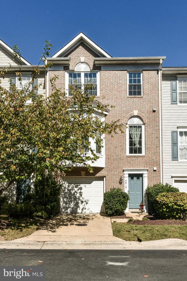 3819 DOMINION MILL DR, ALEXANDRIA, Virginia 22304, 3 Bedrooms Bedrooms, ,2 BathroomsBathrooms,Residential,For sale,3819 DOMINION MILL DR,VAAX2050776 MLS # VAAX2050776