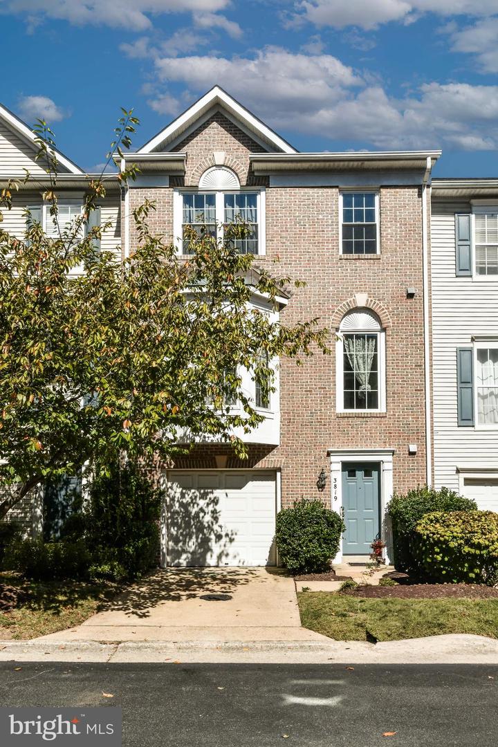 3819 DOMINION MILL DR, ALEXANDRIA, Virginia 22304, 3 Bedrooms Bedrooms, ,2 BathroomsBathrooms,Residential,For sale,3819 DOMINION MILL DR,VAAX2050776 MLS # VAAX2050776