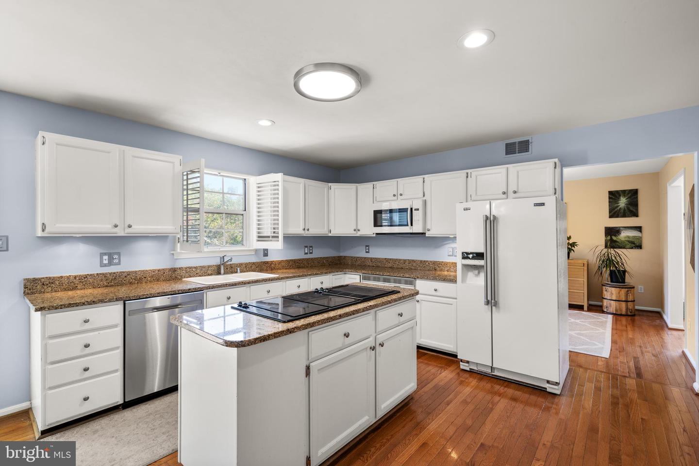 12127 EDDYSPARK DR, HERNDON, Virginia 20170, 5 Bedrooms Bedrooms, ,3 BathroomsBathrooms,Residential,For sale,12127 EDDYSPARK DR,VAFX2274002 MLS # VAFX2274002