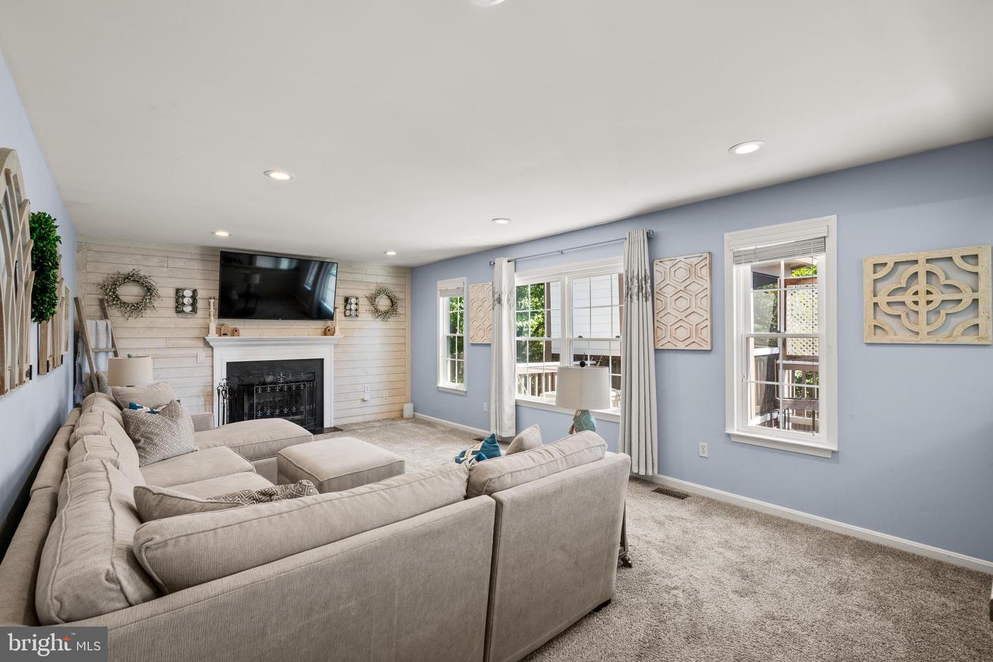 12127 EDDYSPARK DR, HERNDON, Virginia 20170, 5 Bedrooms Bedrooms, ,3 BathroomsBathrooms,Residential,For sale,12127 EDDYSPARK DR,VAFX2274002 MLS # VAFX2274002