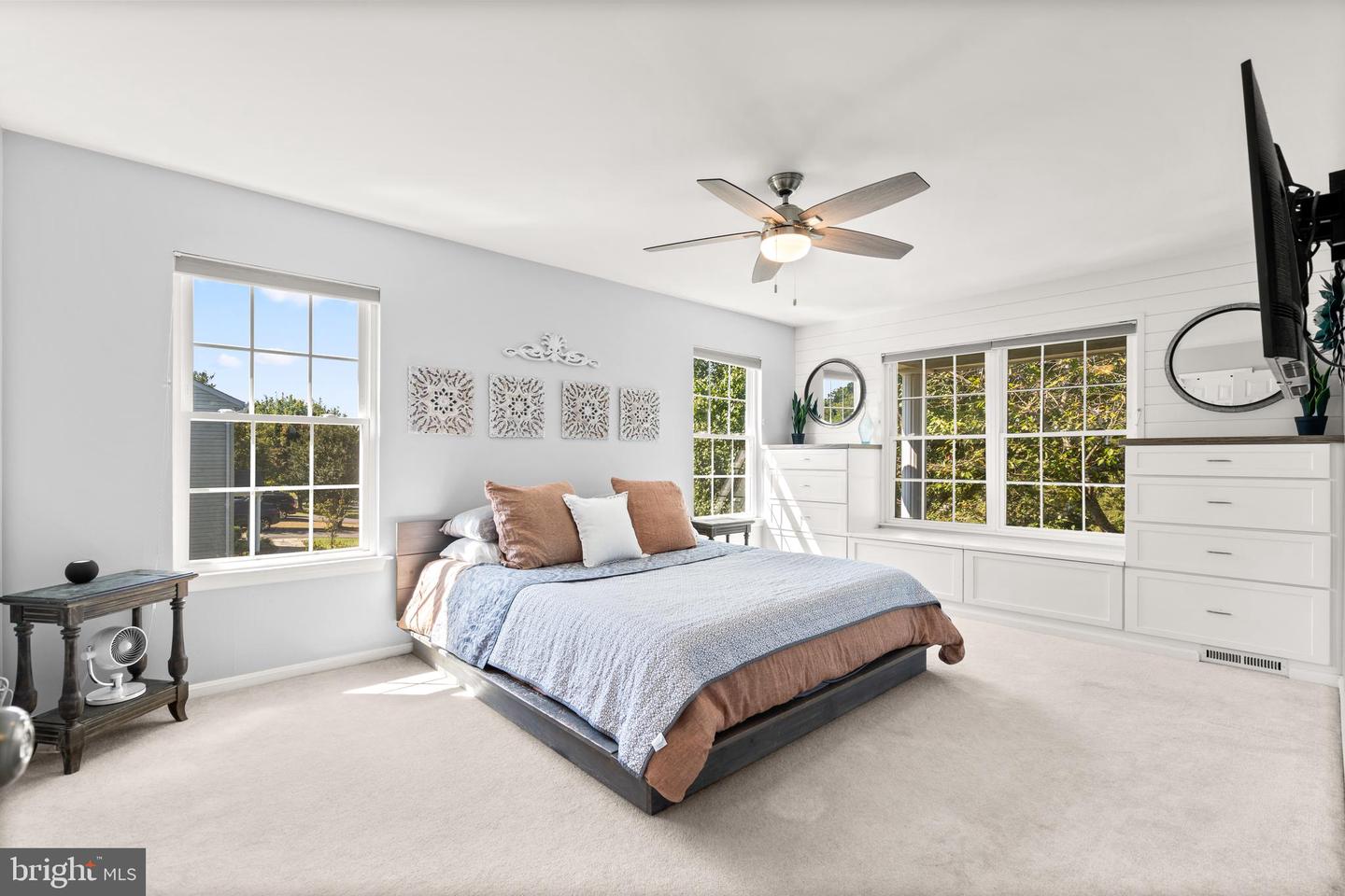 12127 EDDYSPARK DR, HERNDON, Virginia 20170, 5 Bedrooms Bedrooms, ,3 BathroomsBathrooms,Residential,For sale,12127 EDDYSPARK DR,VAFX2274002 MLS # VAFX2274002
