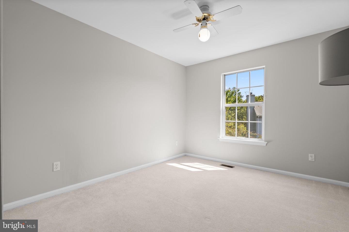 12127 EDDYSPARK DR, HERNDON, Virginia 20170, 5 Bedrooms Bedrooms, ,3 BathroomsBathrooms,Residential,For sale,12127 EDDYSPARK DR,VAFX2274002 MLS # VAFX2274002