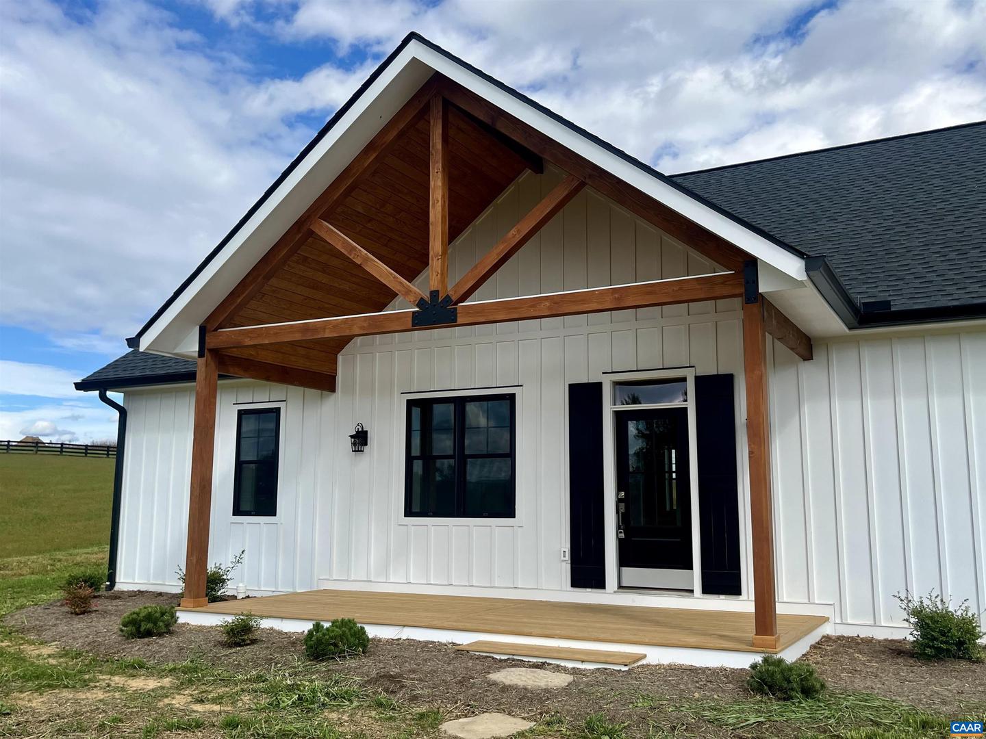 1416 LADD RD, WAYNESBORO, Virginia 22980, 3 Bedrooms Bedrooms, ,2 BathroomsBathrooms,Residential,For sale,1416 LADD RD,670011 MLS # 670011