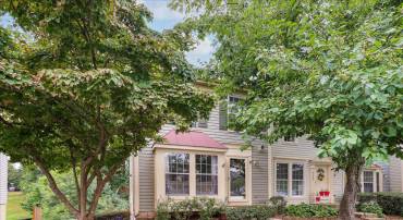 9781 MOCK ORANGE CT, MANASSAS, Virginia 20110, 3 Bedrooms Bedrooms, ,3 BathroomsBathrooms,Residential,For sale,9781 MOCK ORANGE CT,VAMN2009246 MLS # VAMN2009246
