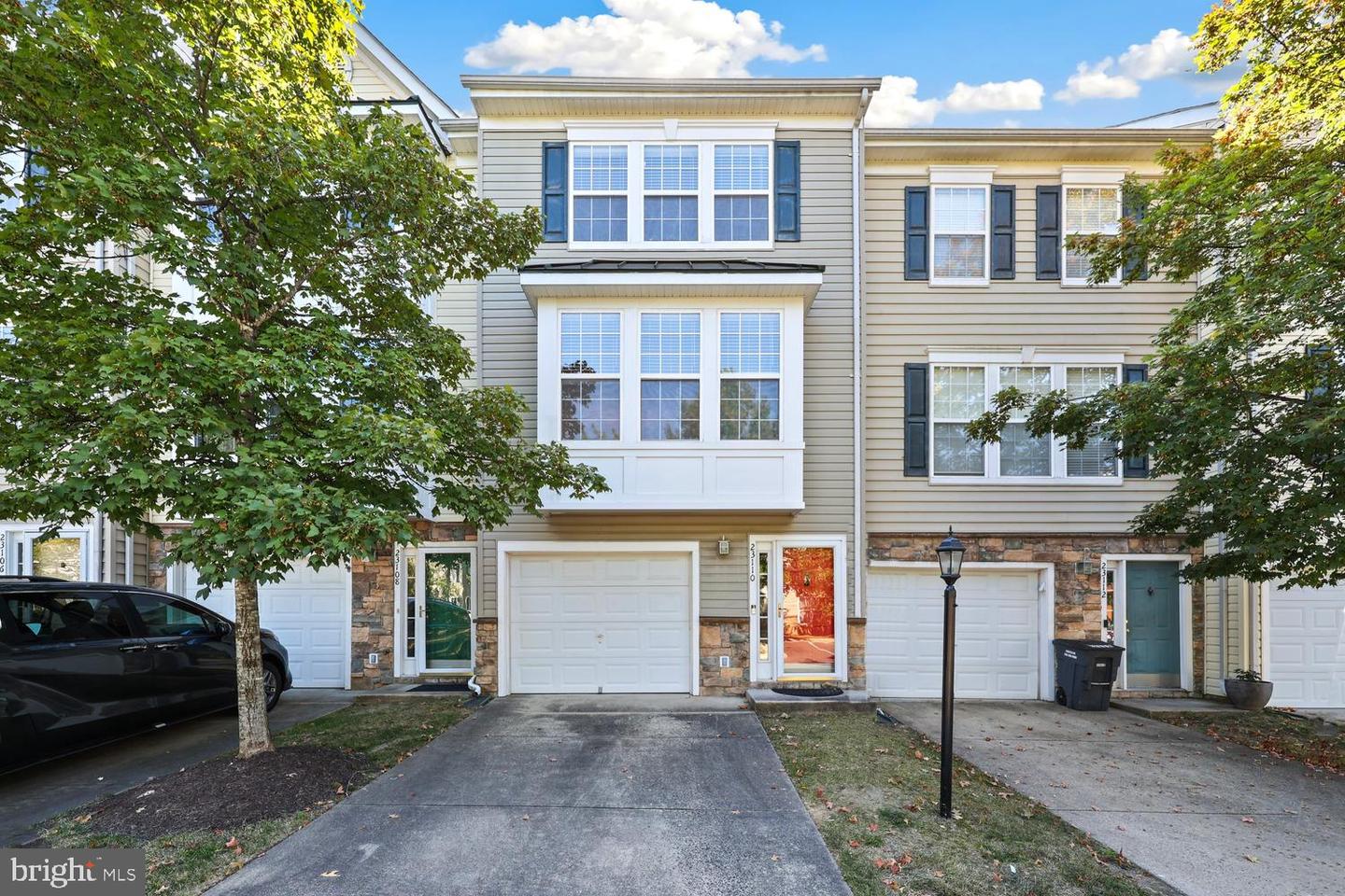 23110 BLACKTHORN SQ, STERLING, Virginia 20166, 3 Bedrooms Bedrooms, ,3 BathroomsBathrooms,Residential,For sale,23110 BLACKTHORN SQ,VALO2105302 MLS # VALO2105302