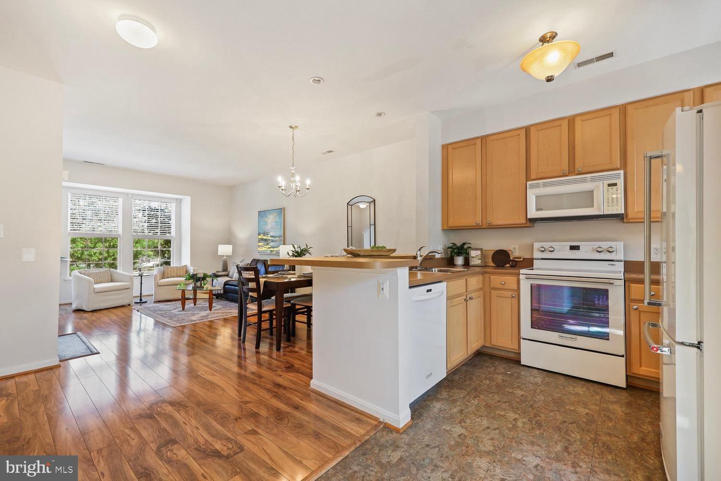 23110 BLACKTHORN SQ, STERLING, Virginia 20166, 3 Bedrooms Bedrooms, ,3 BathroomsBathrooms,Residential,For sale,23110 BLACKTHORN SQ,VALO2105302 MLS # VALO2105302