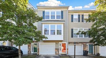 23110 BLACKTHORN SQ, STERLING, Virginia 20166, 3 Bedrooms Bedrooms, ,3 BathroomsBathrooms,Residential,For sale,23110 BLACKTHORN SQ,VALO2105302 MLS # VALO2105302