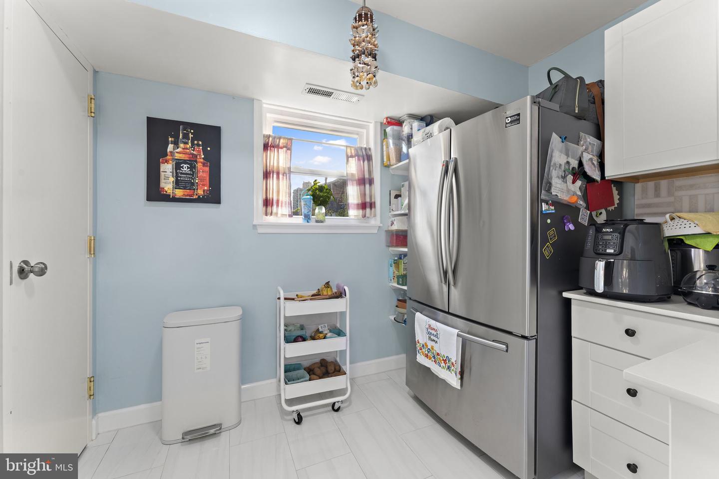 5913 MAYFLOWER CT #101, ALEXANDRIA, Virginia 22312, 2 Bedrooms Bedrooms, 4 Rooms Rooms,1 BathroomBathrooms,Residential,For sale,5913 MAYFLOWER CT #101,VAAX2049352 MLS # VAAX2049352