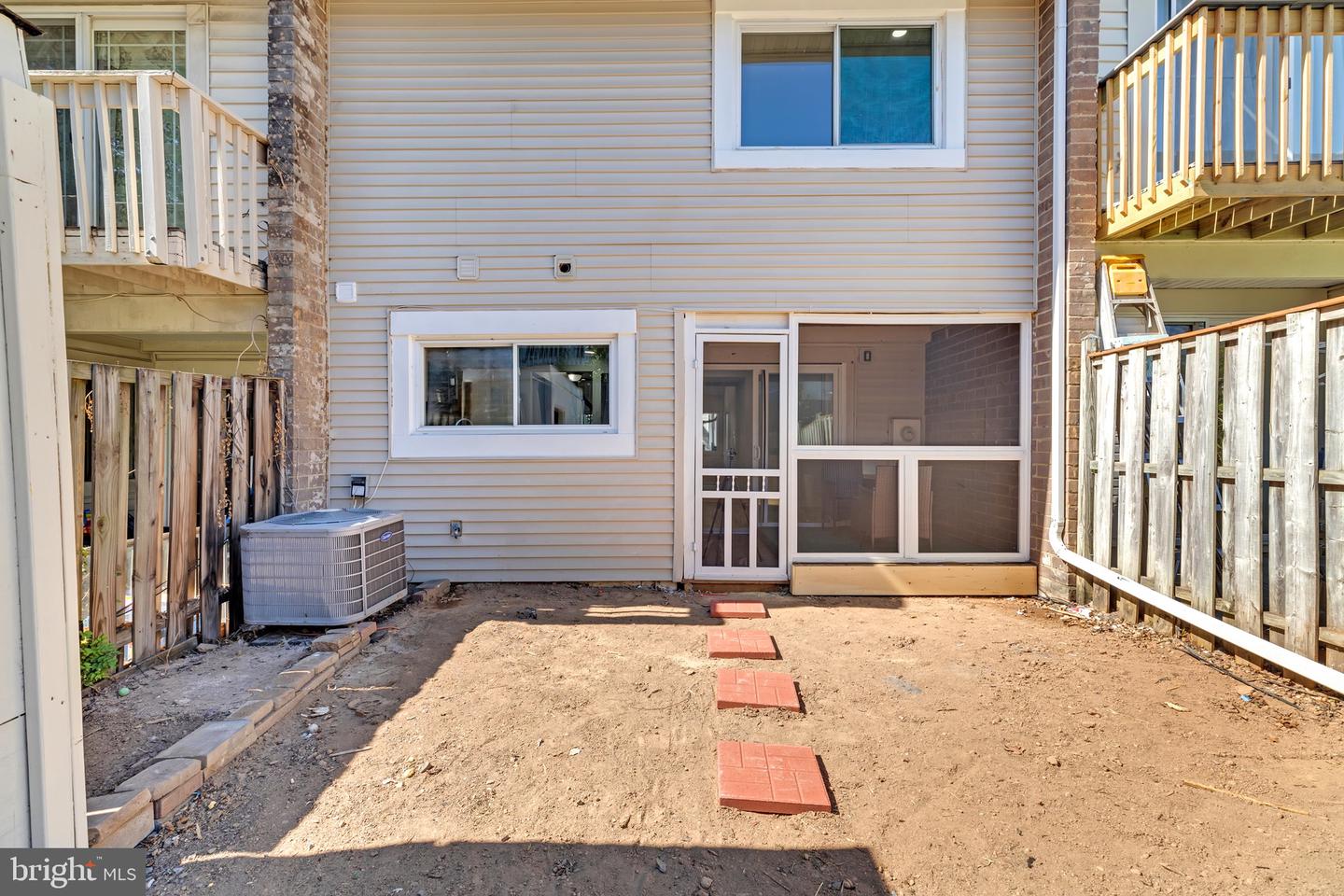 2203 SAUNDERS DR, HERNDON, Virginia 20170, 2 Bedrooms Bedrooms, ,1 BathroomBathrooms,Residential,For sale,2203 SAUNDERS DR,VAFX2265900 MLS # VAFX2265900