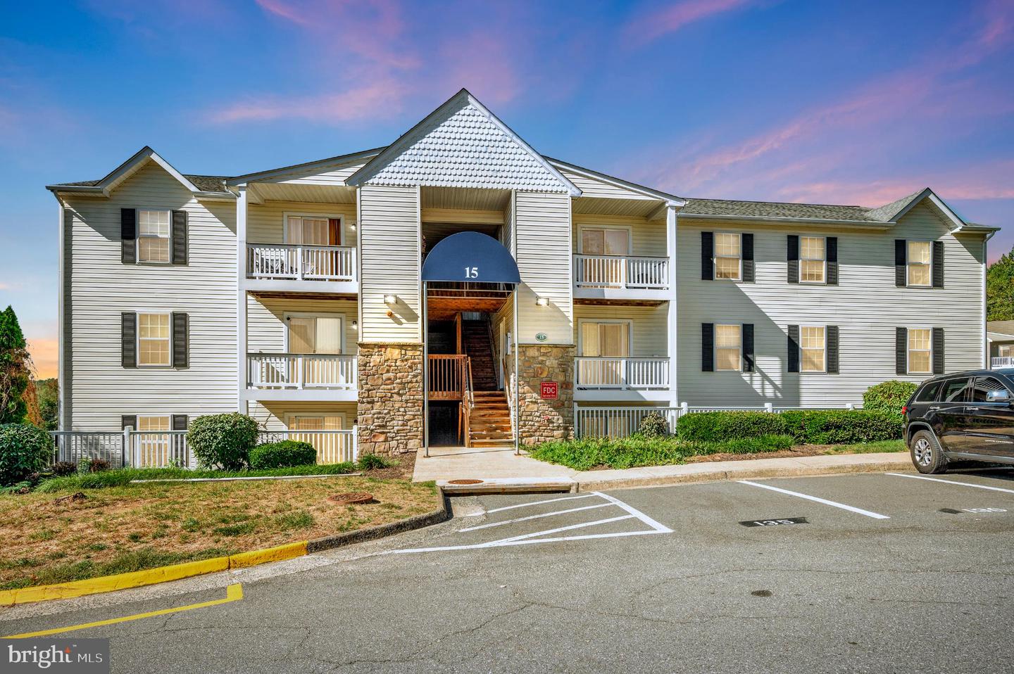 15 FERN OAK CIR #15202, STAFFORD, Virginia 22554, 2 Bedrooms Bedrooms, 3 Rooms Rooms,1 BathroomBathrooms,Residential,For sale,15 FERN OAK CIR #15202,VAST2042928 MLS # VAST2042928