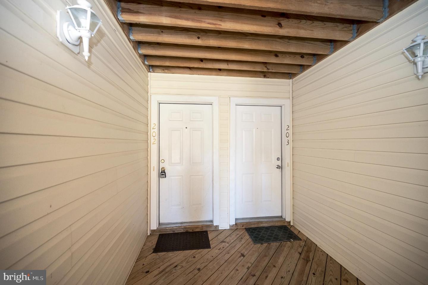 15 FERN OAK CIR #15202, STAFFORD, Virginia 22554, 2 Bedrooms Bedrooms, 3 Rooms Rooms,1 BathroomBathrooms,Residential,For sale,15 FERN OAK CIR #15202,VAST2042928 MLS # VAST2042928
