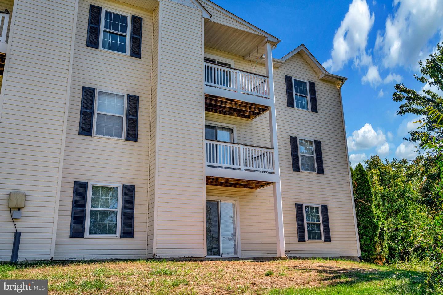 15 FERN OAK CIR #15202, STAFFORD, Virginia 22554, 2 Bedrooms Bedrooms, 3 Rooms Rooms,1 BathroomBathrooms,Residential,For sale,15 FERN OAK CIR #15202,VAST2042928 MLS # VAST2042928