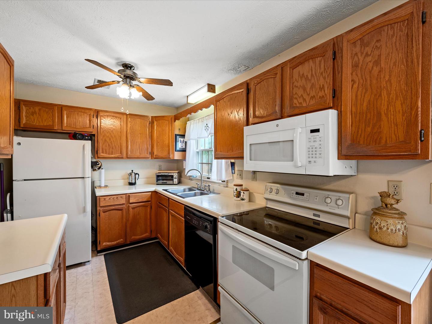 611 TUDOR DR, WINCHESTER, Virginia 22603, 3 Bedrooms Bedrooms, 10 Rooms Rooms,2 BathroomsBathrooms,Residential,For sale,611 TUDOR DR,VAFV2037126 MLS # VAFV2037126