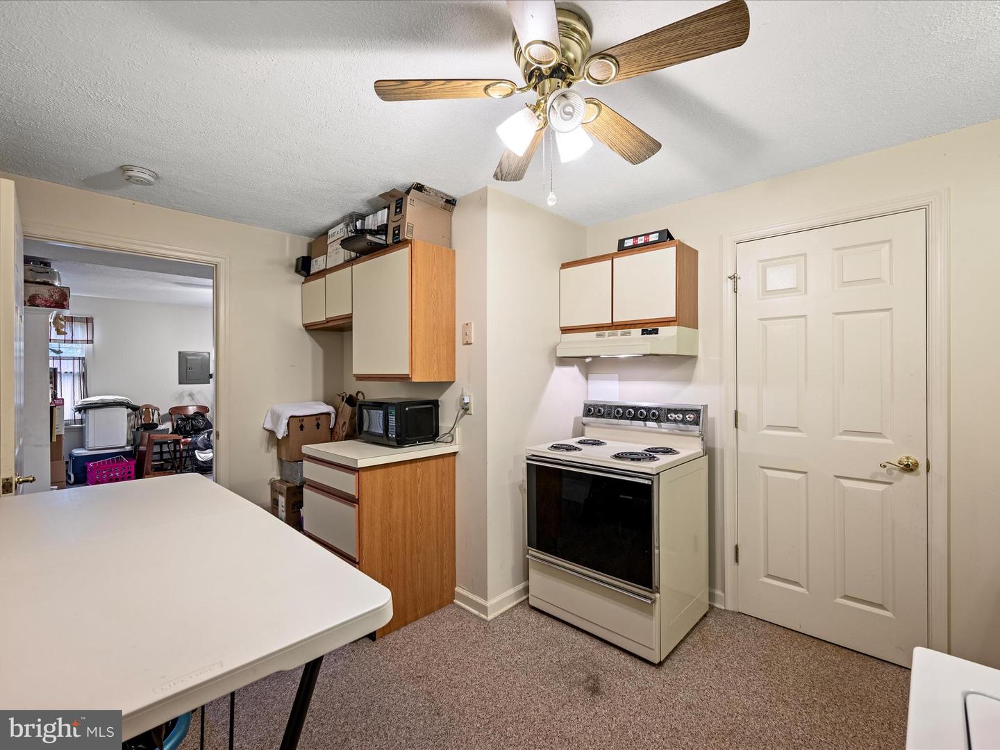 611 TUDOR DR, WINCHESTER, Virginia 22603, 3 Bedrooms Bedrooms, 10 Rooms Rooms,2 BathroomsBathrooms,Residential,For sale,611 TUDOR DR,VAFV2037126 MLS # VAFV2037126