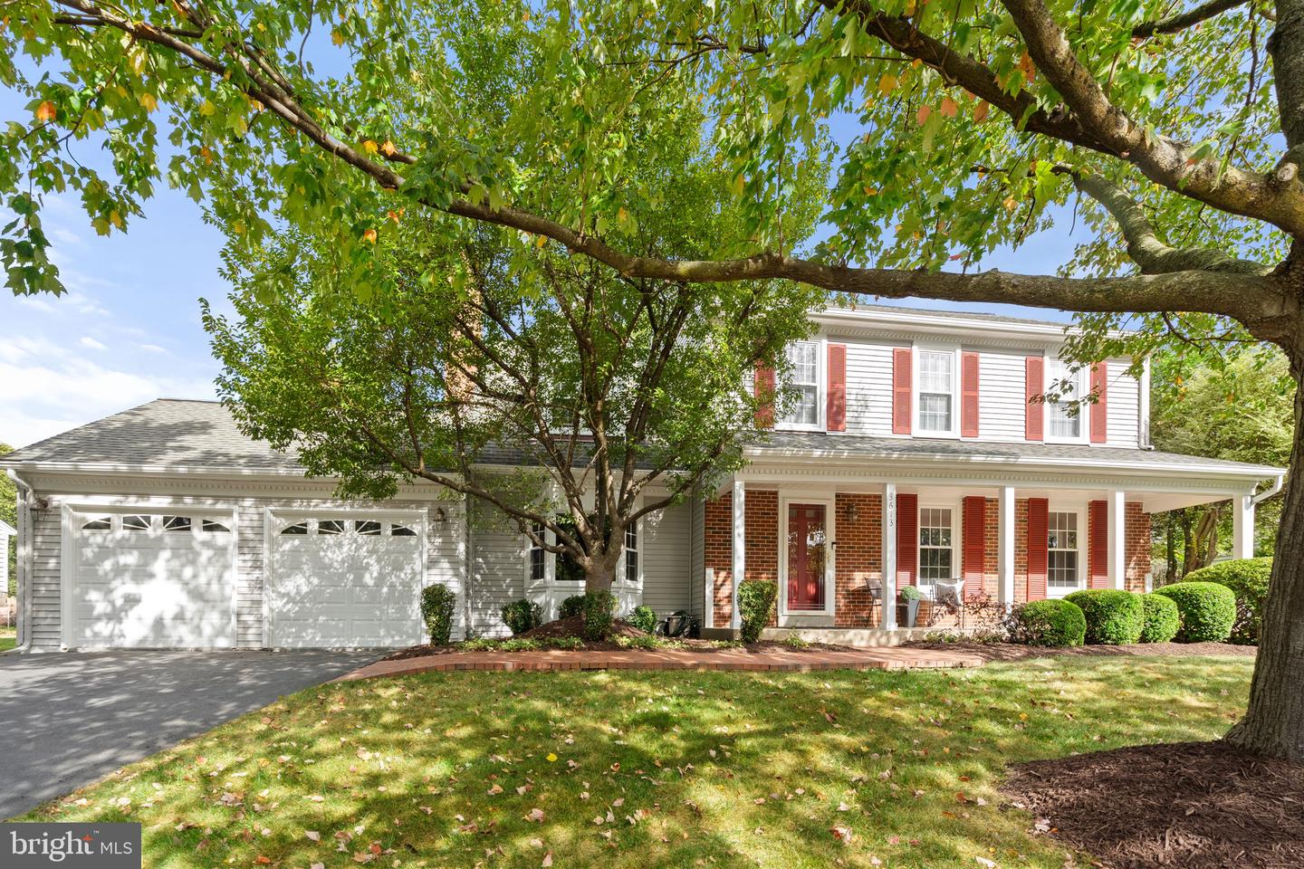 3613 GREAT LAUREL LN, FAIRFAX, Virginia 22033, 4 Bedrooms Bedrooms, ,3 BathroomsBathrooms,Residential,For sale,3613 GREAT LAUREL LN,VAFX2273204 MLS # VAFX2273204
